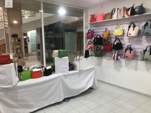 Se VENDE o ALQUILA Local Comercial (ALQUILER CON OPCION A CO - foto 5