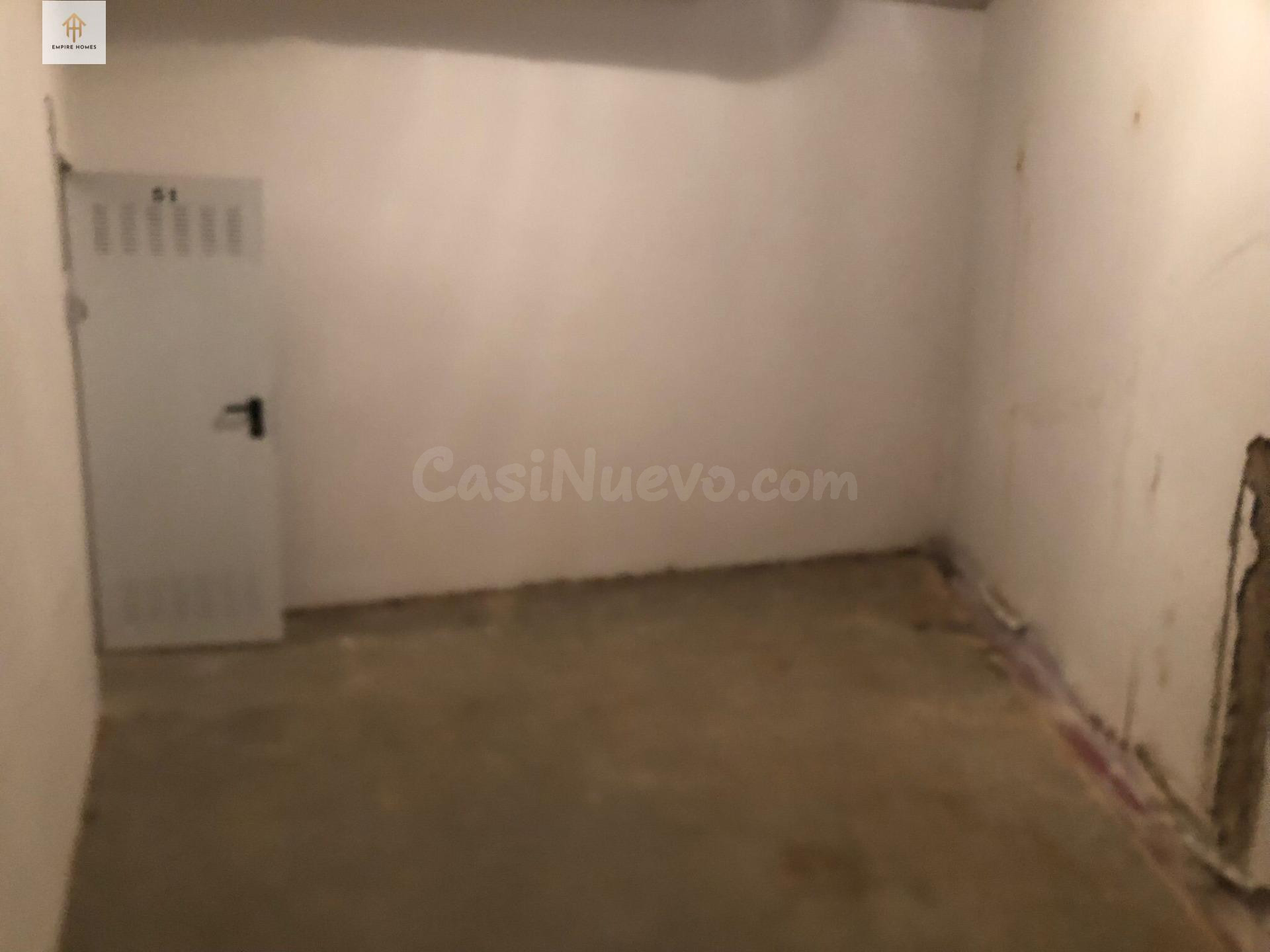 SE ALQUILA O SE VENDE TRASTERO en C/Margallo (Cáceres) - foto 2