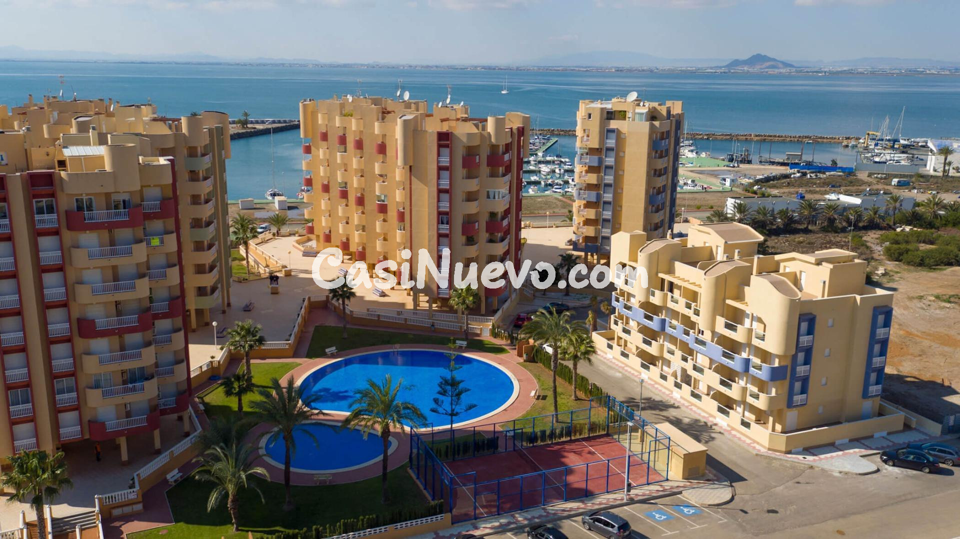 Amplio piso de dos dormitorios a estrenar en La Manga.