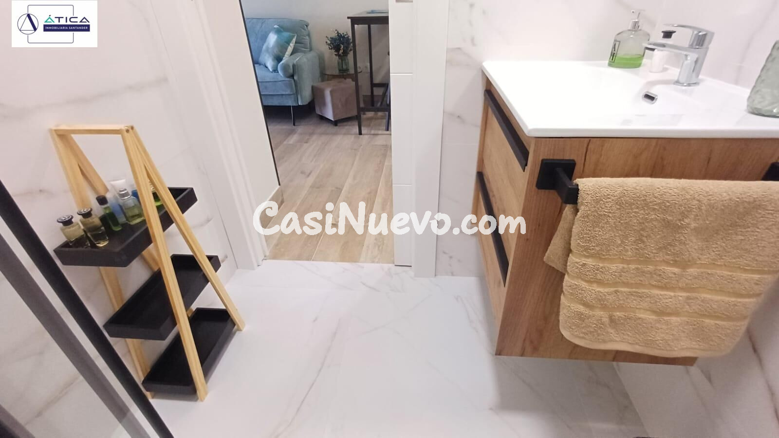 Local reformado en Mortera - foto 28