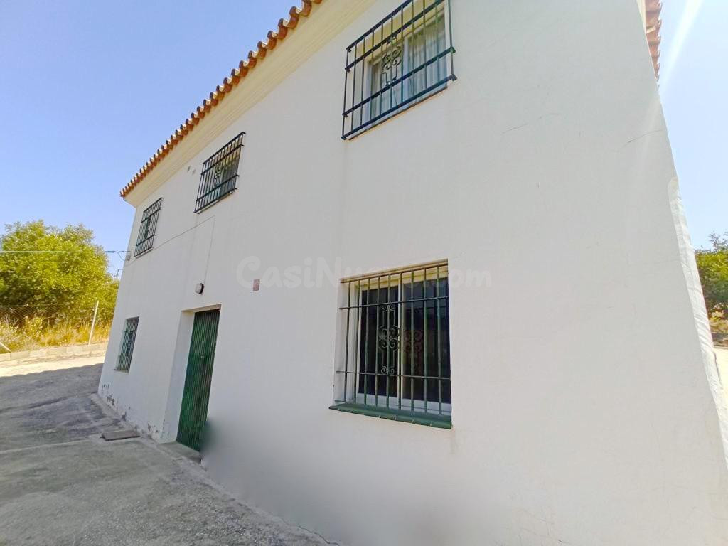 Finca Rústica con muchos metros de casa! - foto 3