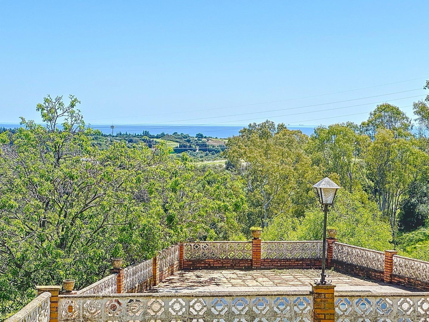 Preciosa finca con vistas al mar, en Estepona. - foto 4