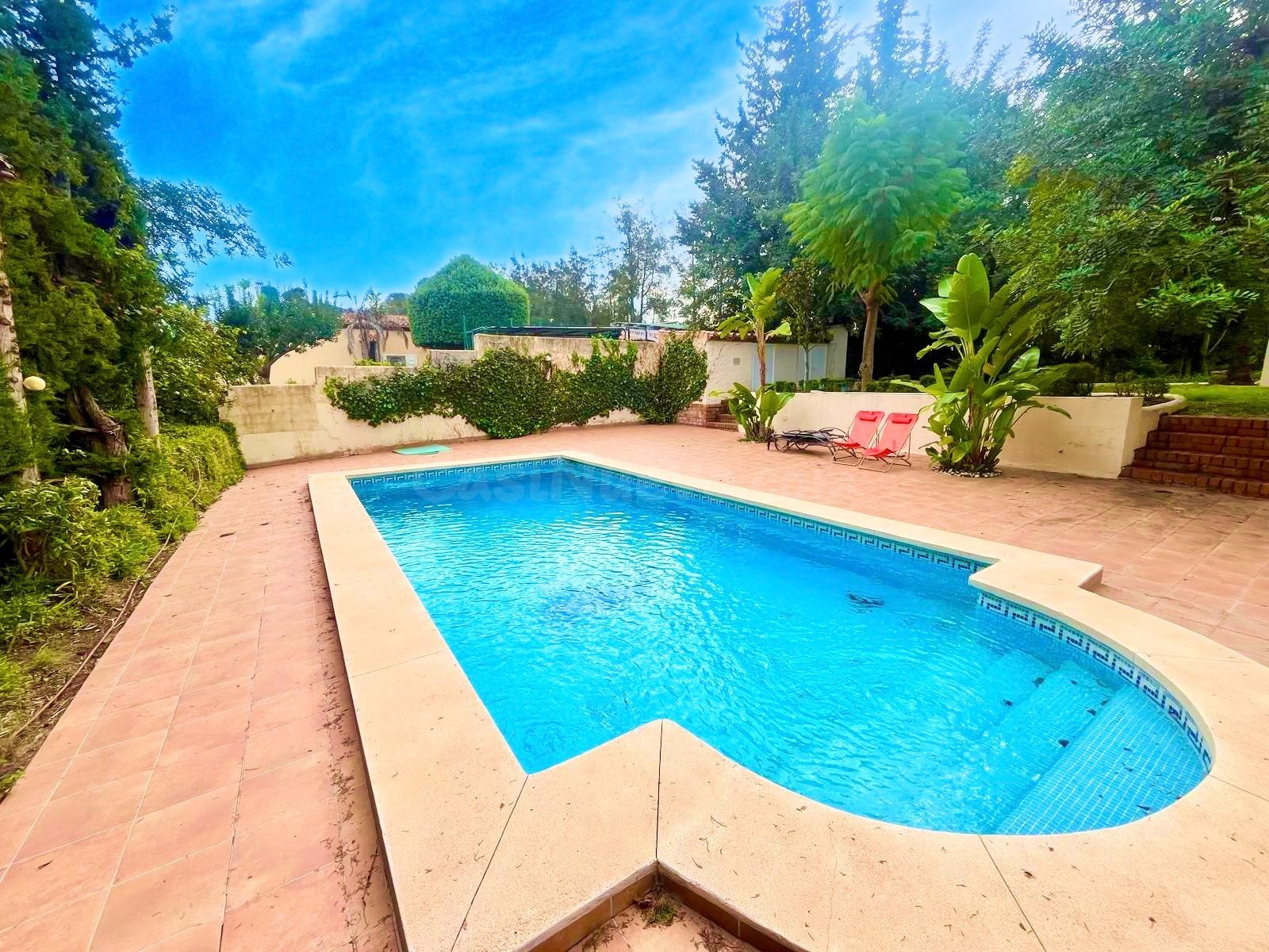 Oportunidad única en Estepona: Finca Rústica entre el campo  - foto 2