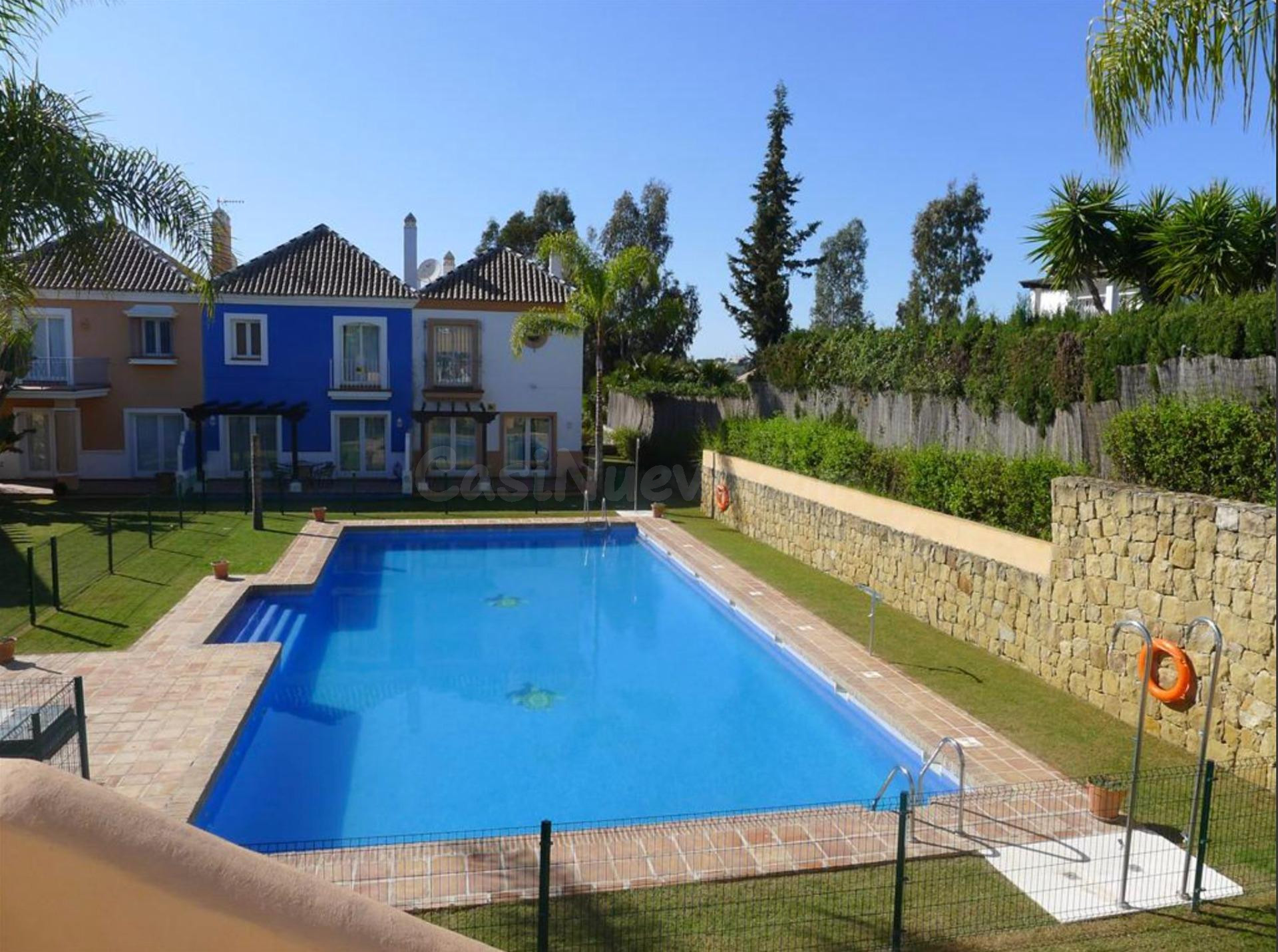 EXCLUSIVA VIVIENDA PAREADA EN ALOHA– NUEVA ANDALUCÍA, MARBEL - foto 2
