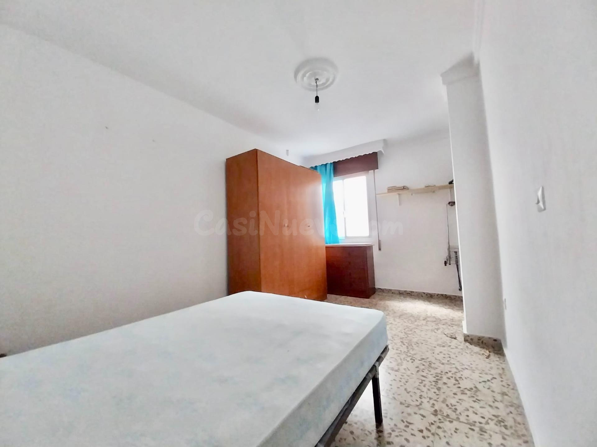 Amplio Piso de 3 Dormitorios en el Centro de Estepona – Idea - foto 2