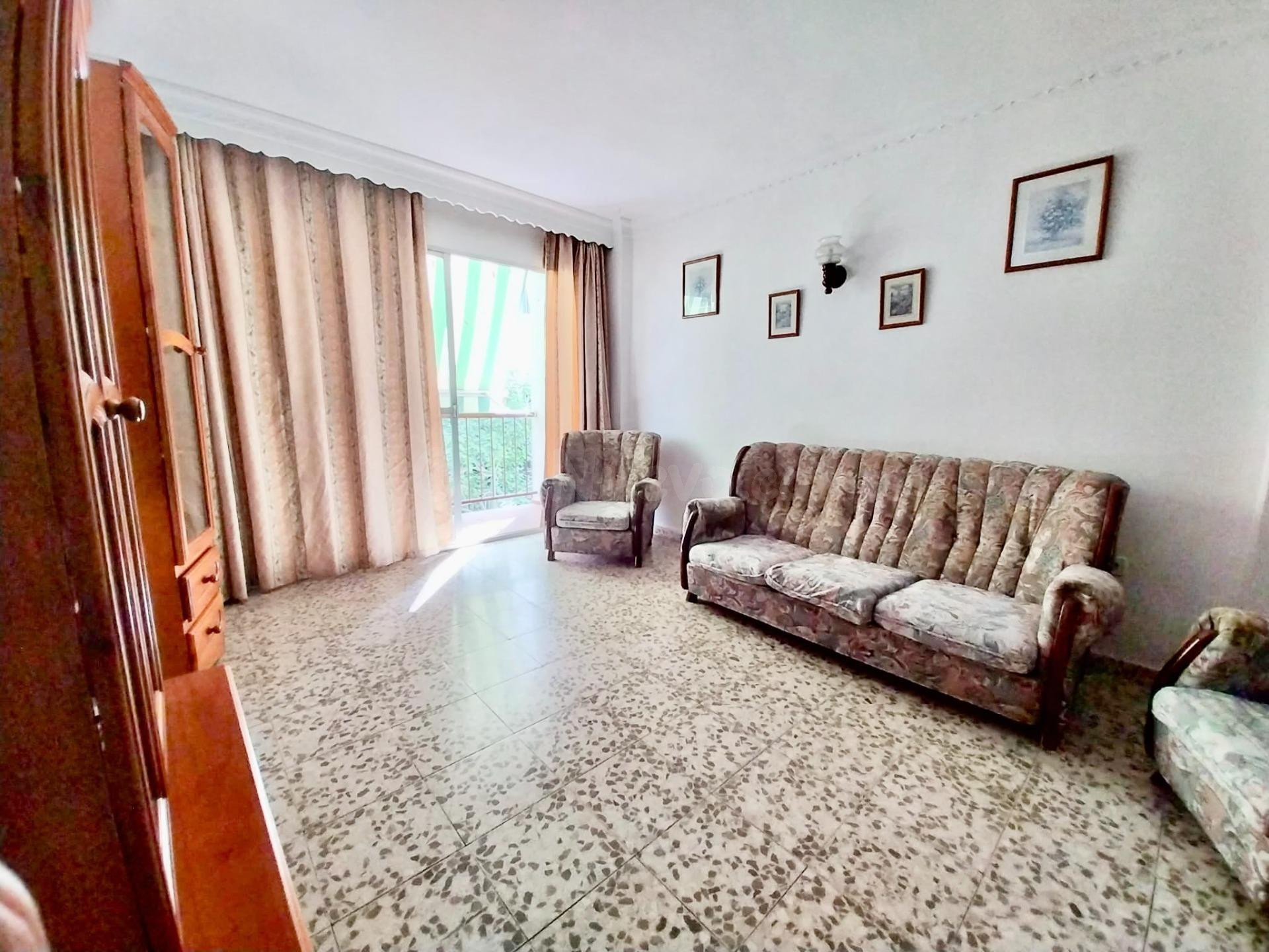 Amplio Piso de 3 Dormitorios en el Centro de Estepona – Idea - foto 3