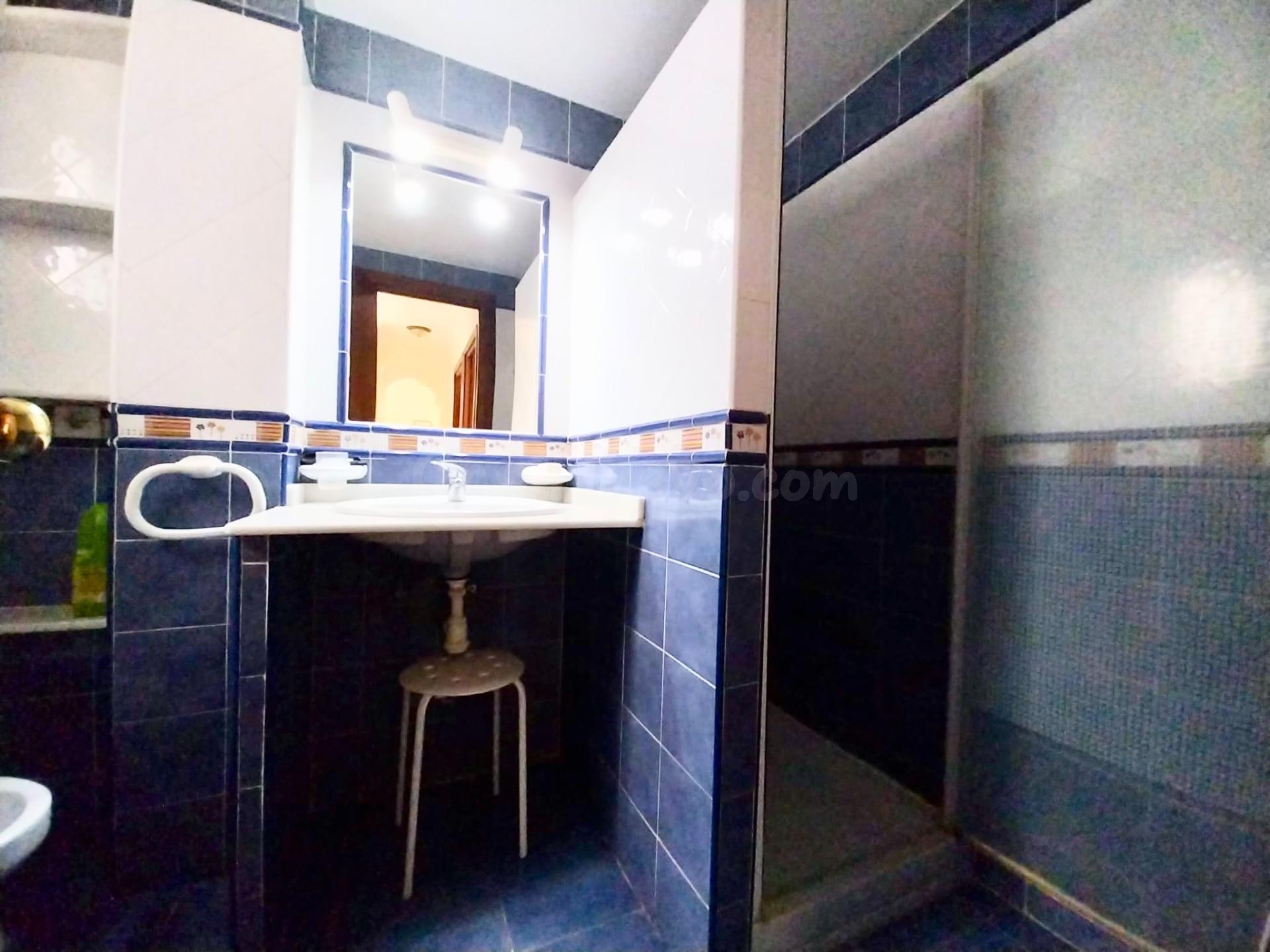 Amplio Piso de 3 Dormitorios en el Centro de Estepona – Idea - foto 4