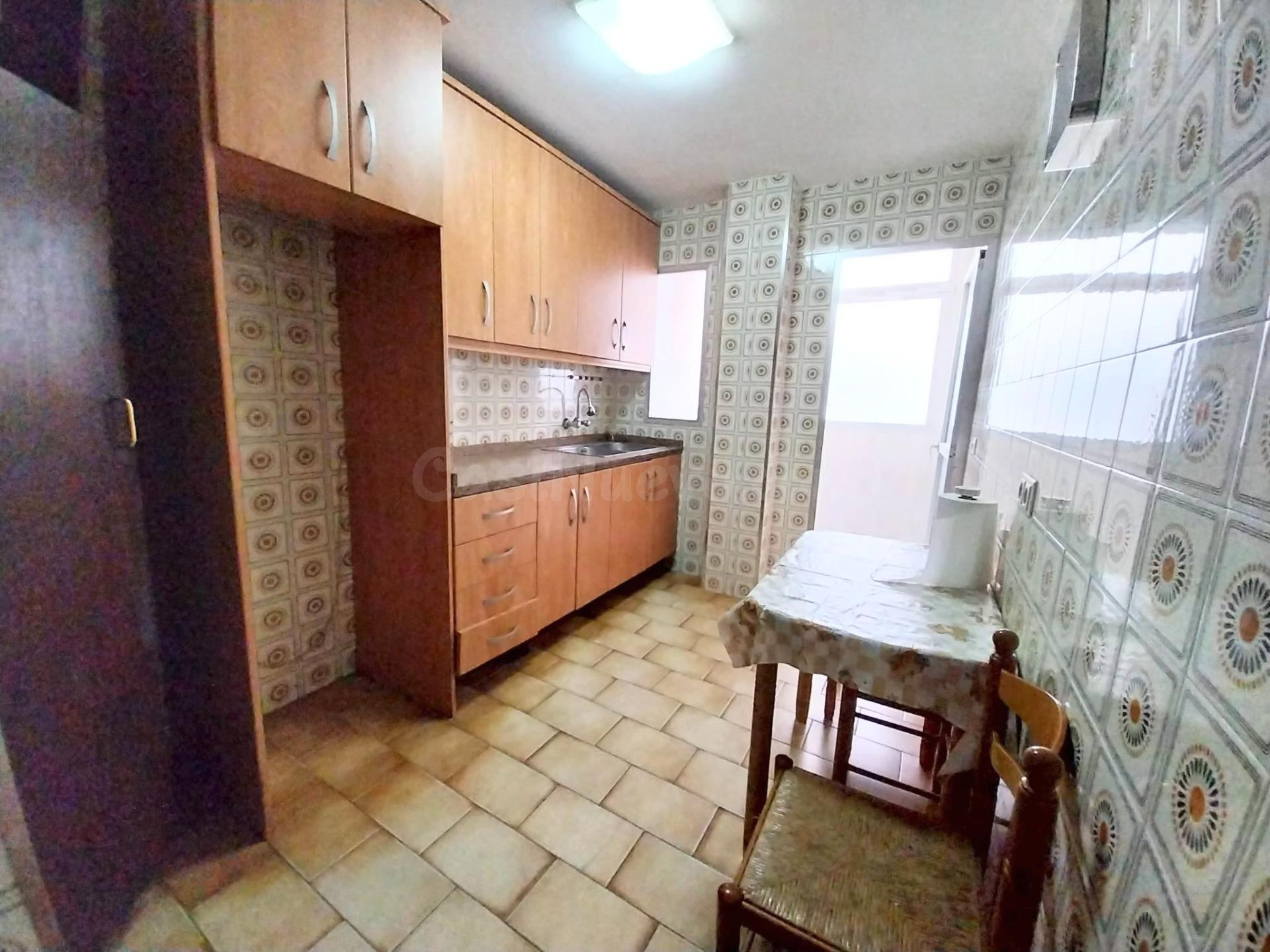 Amplio Piso de 3 Dormitorios en el Centro de Estepona – Idea - foto 5