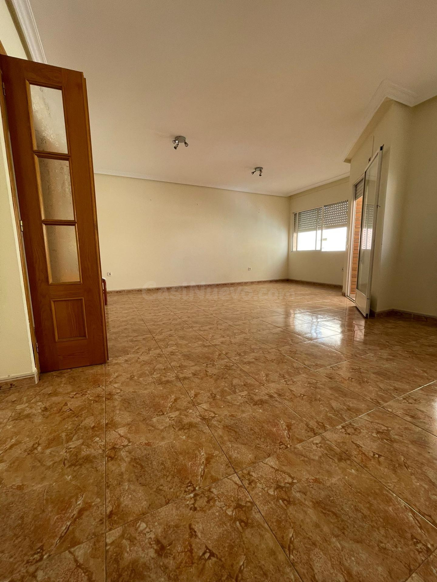 AMPLIO PISO en VENTA en el CENTRO de SAN PEDRO DEL PINATAR - foto 4