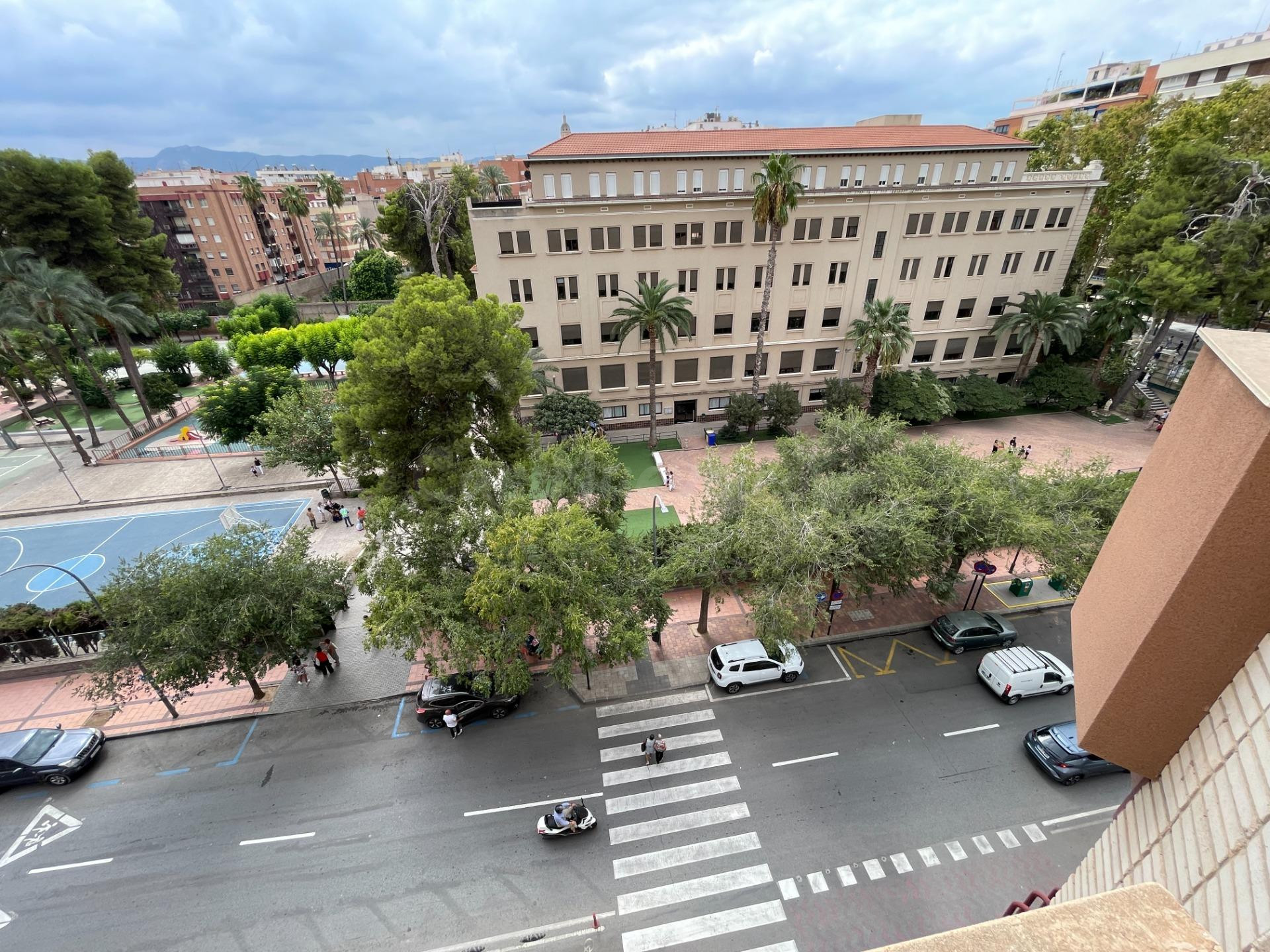 ESPECTACULAR Piso en Centro de Murcia - foto 2