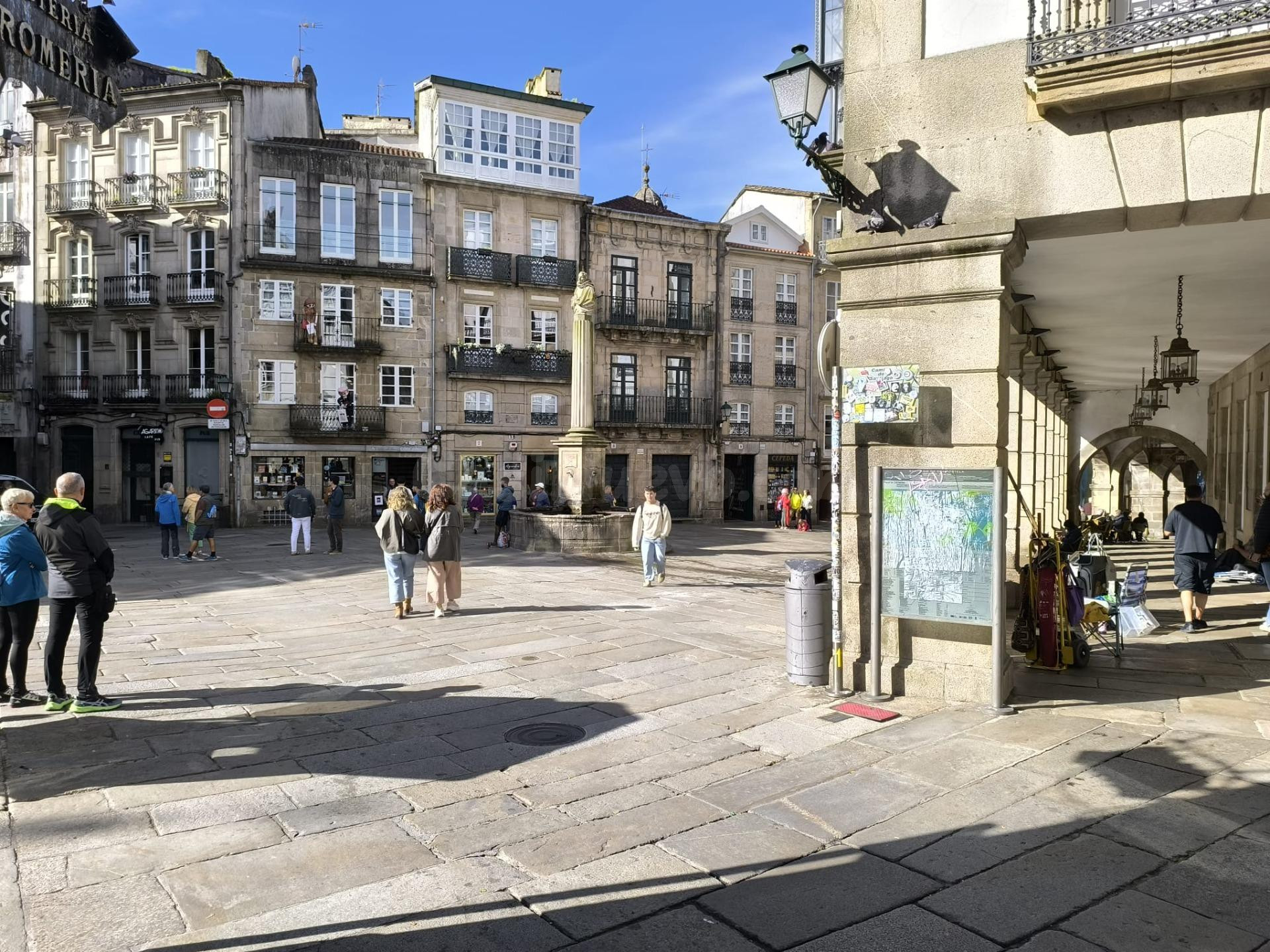 LOCAL COMERCIAL EN CASCO HISTÓRICO - foto 4