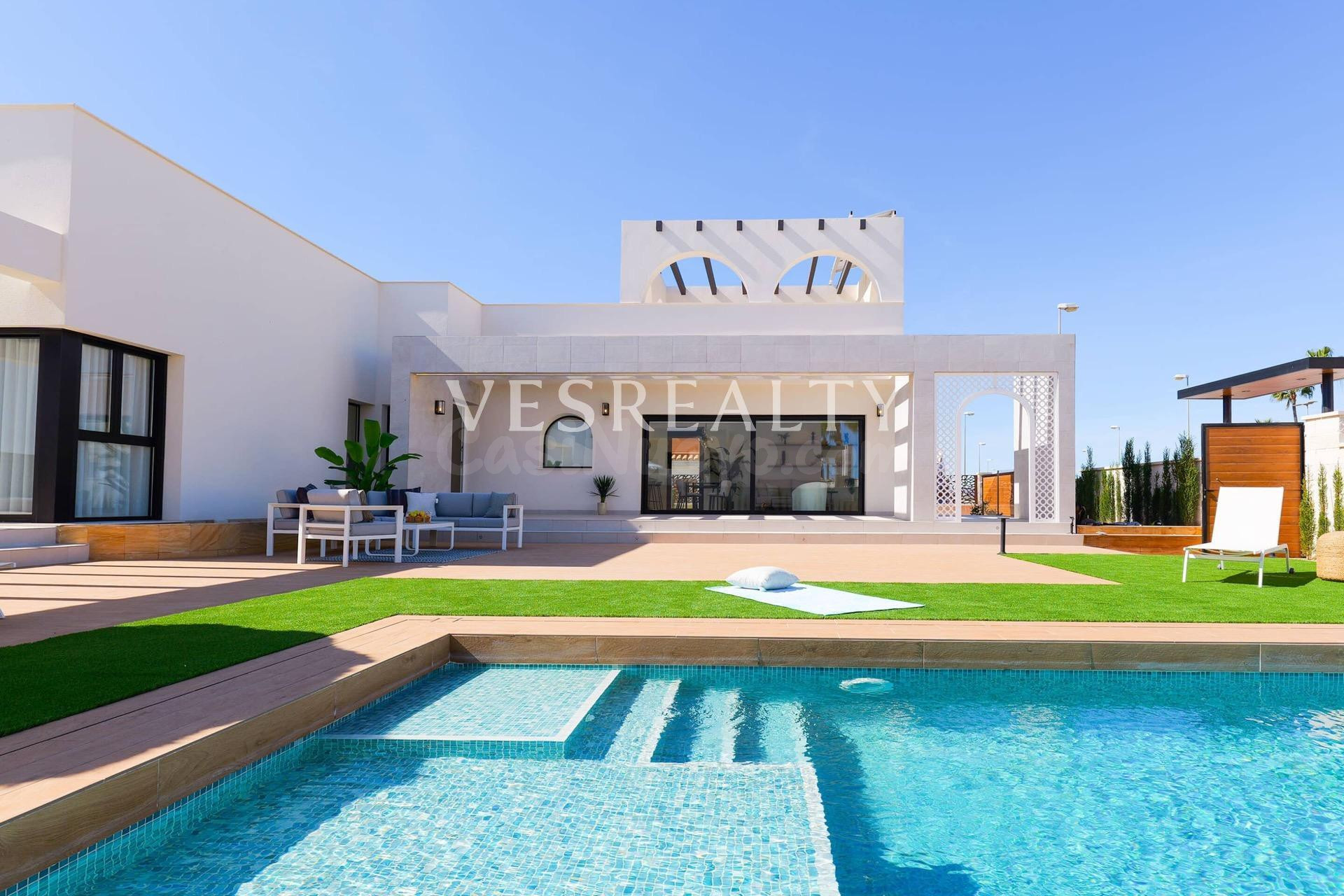 Descubre Villa de Lujo en Quesada - foto 2