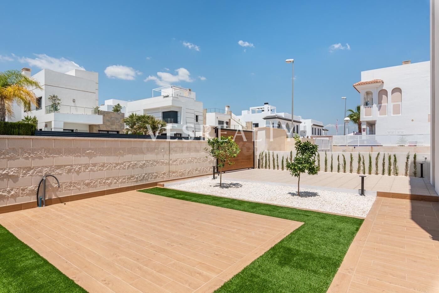¡Descubre tu nuevo hogar de lujo en Quesada! - foto 3