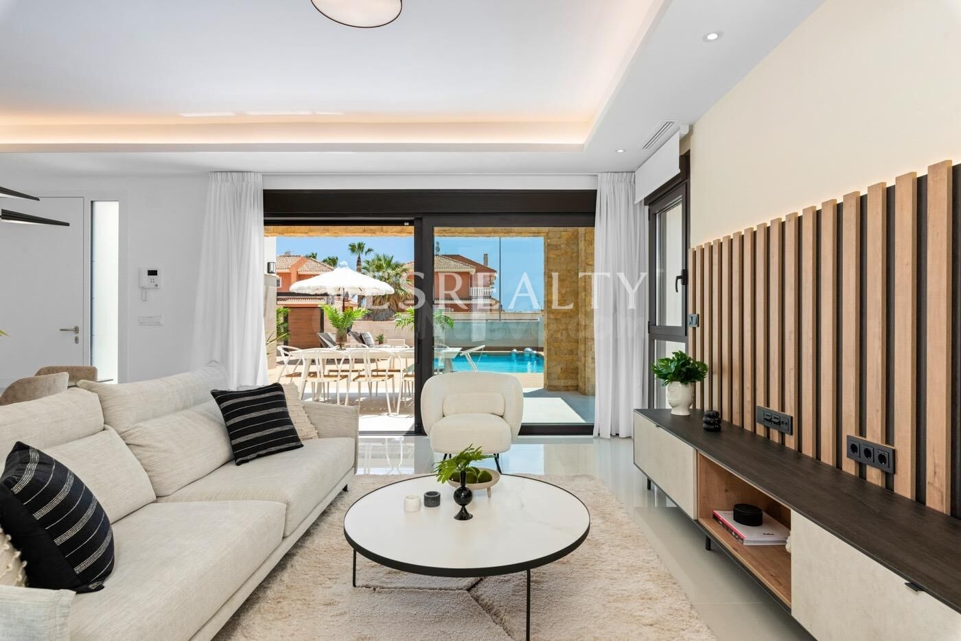 ¡Descubre tu nuevo hogar de lujo en Quesada! - foto 5