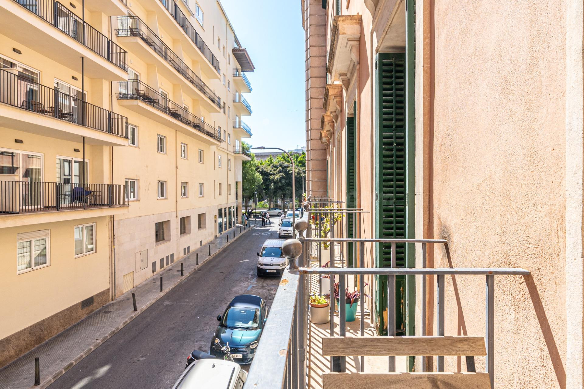 Vivienda tranquila en venta en Palma paralela a Jaime III - foto 2
