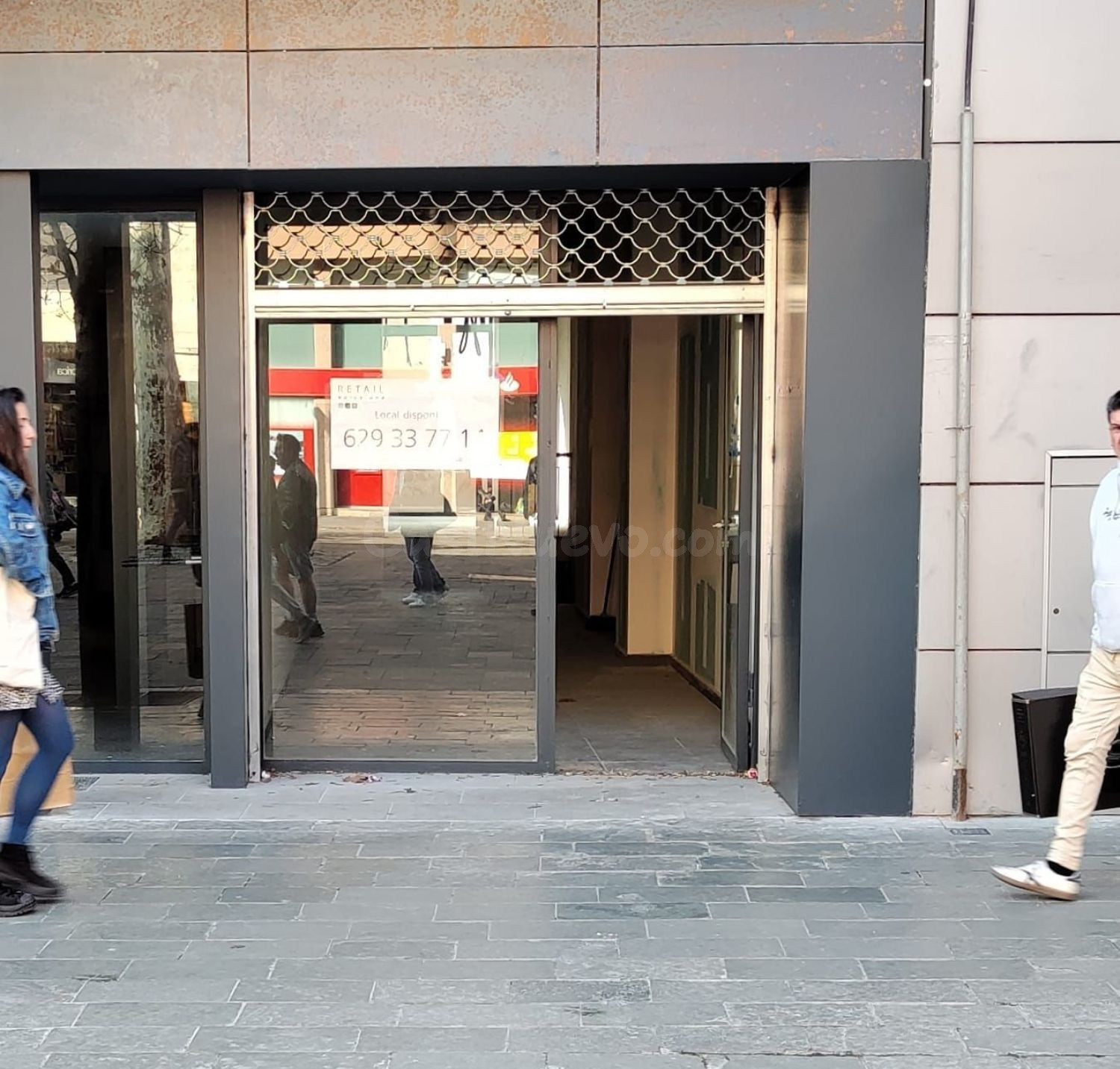 Local en Pl Perpinyà, 6, Granollers - foto 2