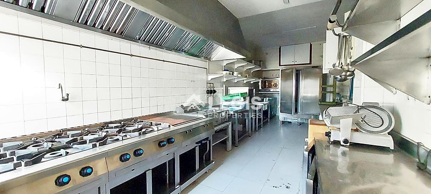 RESTAURANTE EXCLUSIVO TOTALMENTE EQUIPADO EN FOZ — LISTO PAR - foto 3