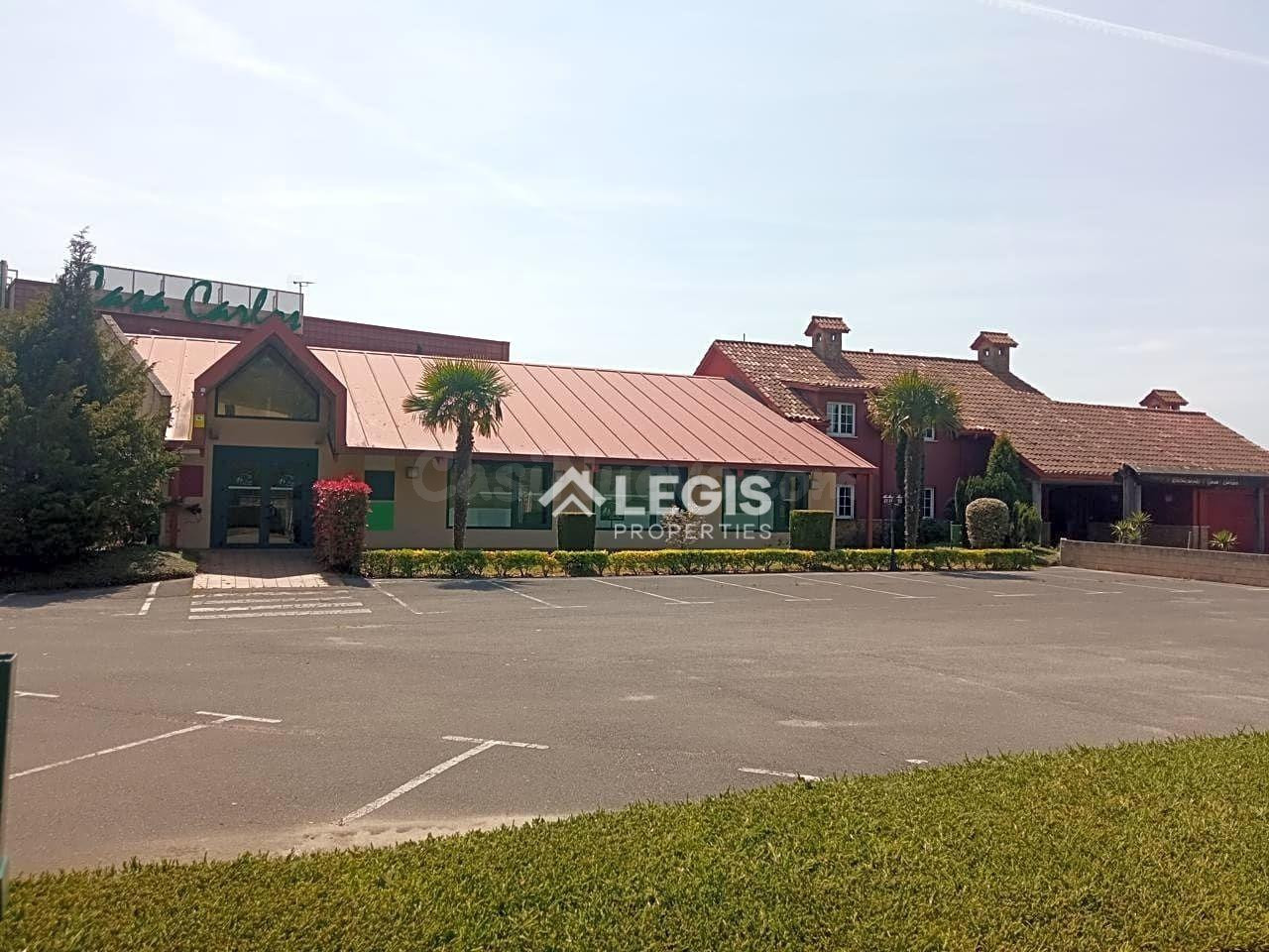 GRAN COMPLEJO HOSTELERO DISPONIBLE EN LLANERA: 1.700 M2 CONS