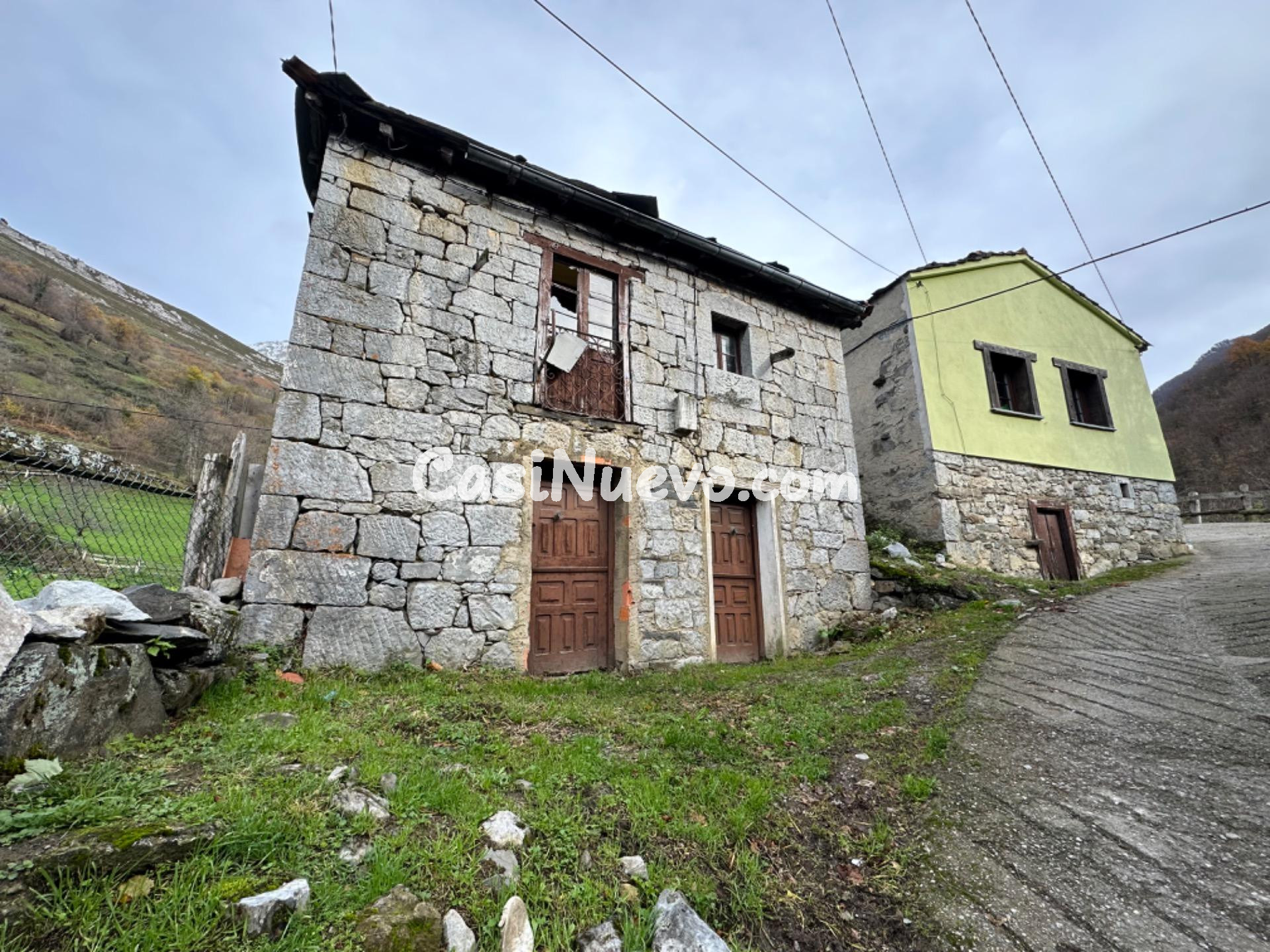 CASA DE PIEDRA PARA REFORMAR EN EL PUEBLO DE RIOALLER, PRINC - foto 4