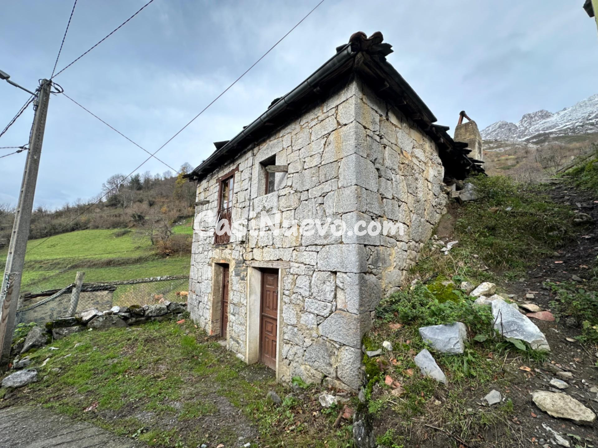 CASA DE PIEDRA PARA REFORMAR EN EL PUEBLO DE RIOALLER, PRINC - foto 6