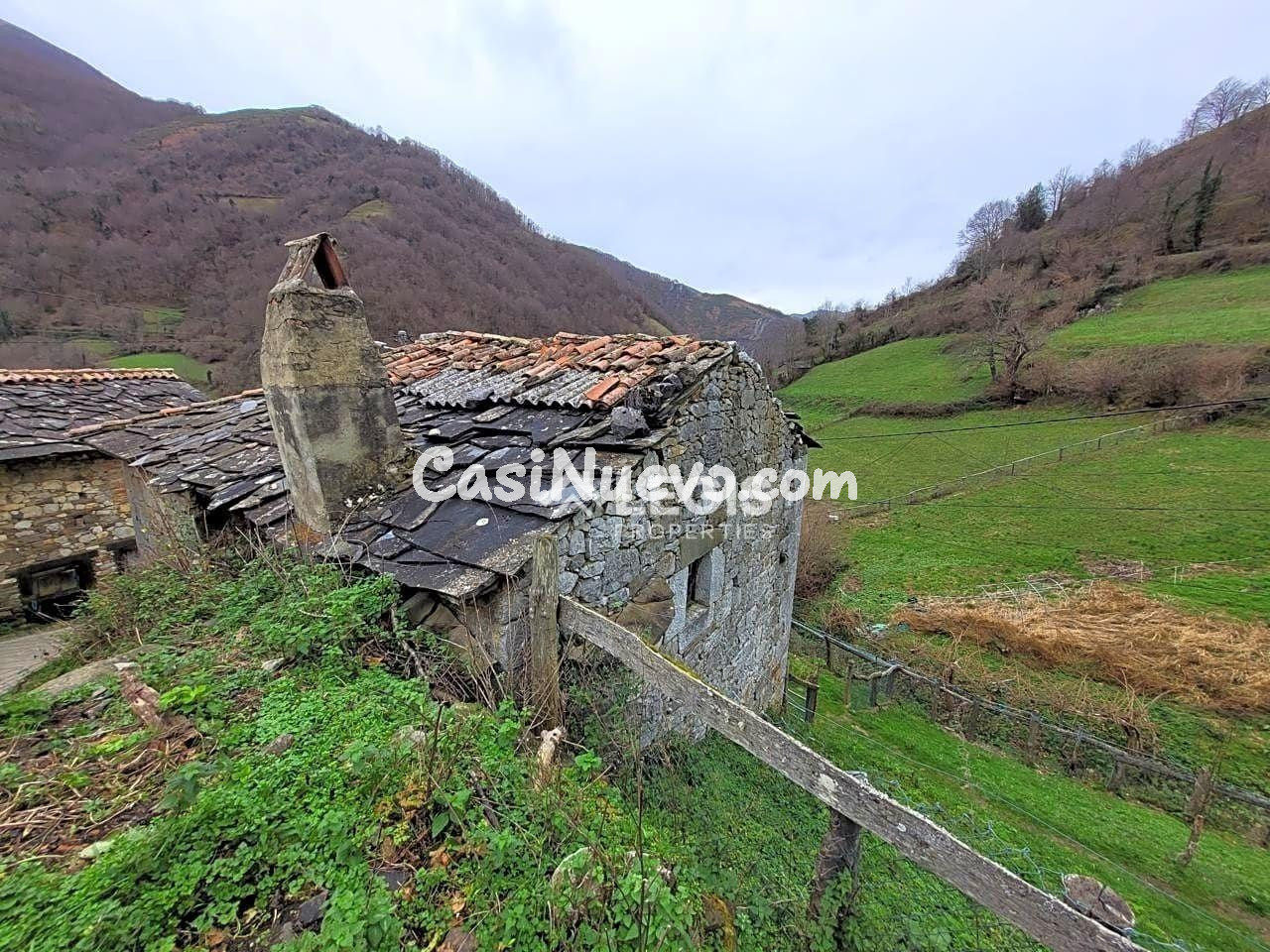 CASA DE PIEDRA PARA REFORMAR EN EL PUEBLO DE RIOALLER, PRINC - foto 9
