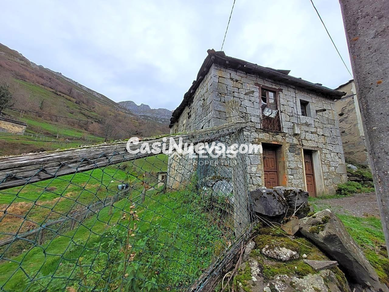 CASA DE PIEDRA PARA REFORMAR EN EL PUEBLO DE RIOALLER, PRINC - foto 17