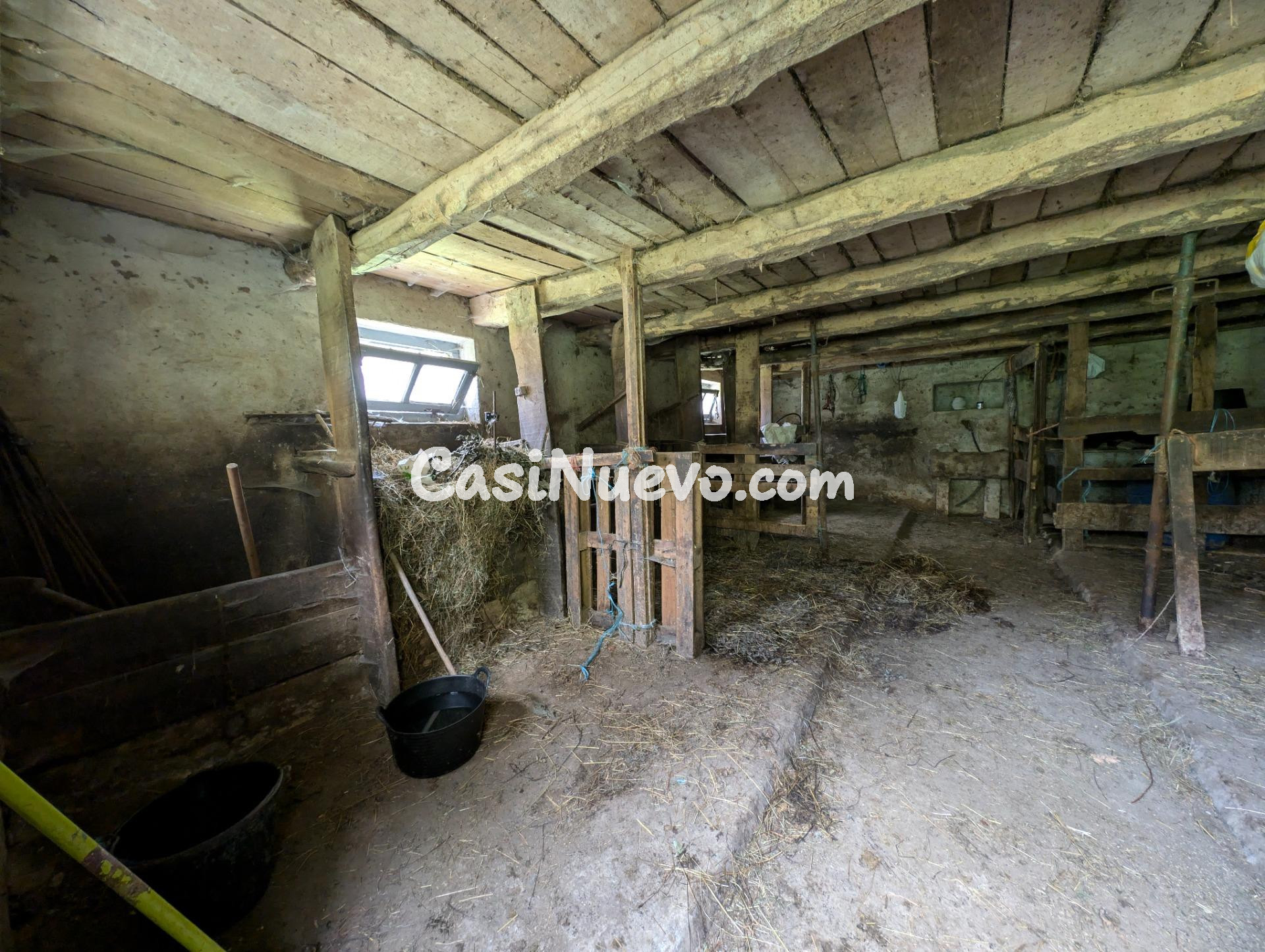 CUADRA CON FINCA DE 3000 M2 EN CASOMERA ALLER - foto 17