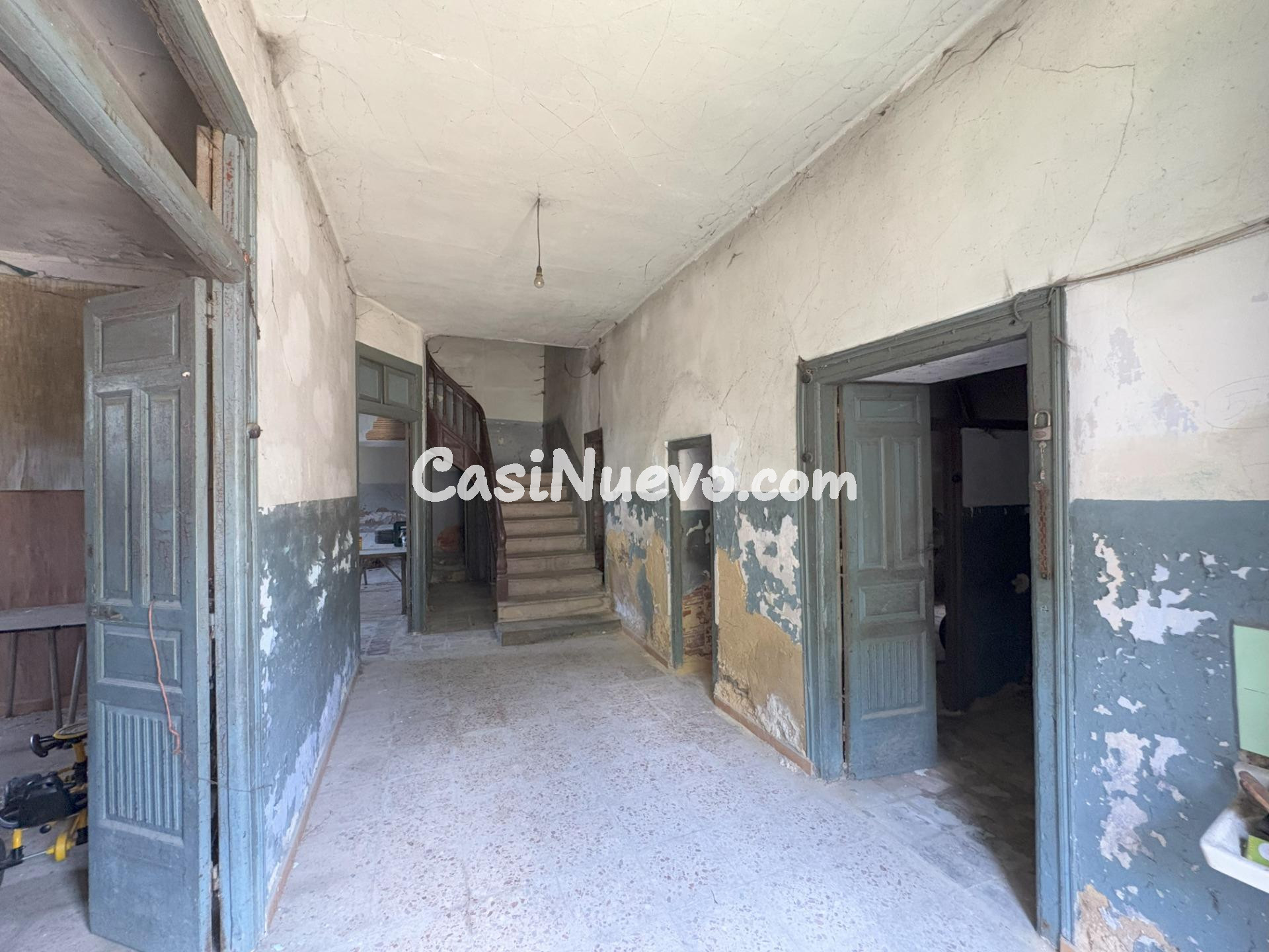 CASA INDEPENDIENTE CON 12 habitaciones, 4 BAÑOS Y 750 METROS - foto 6