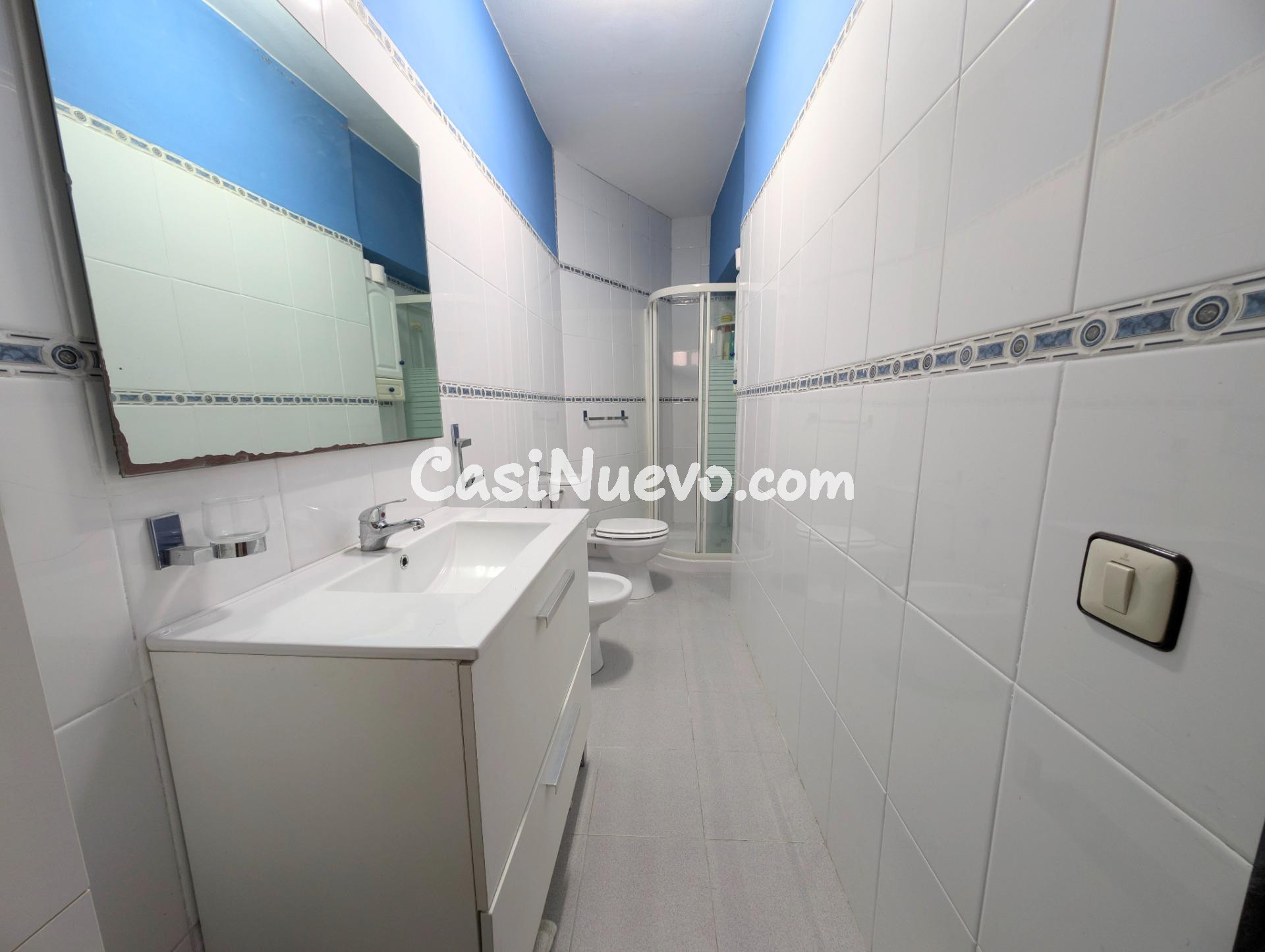 CASA DE 3 PLANTAS CON JARDIN, PARCELA URBANA Y GARAJE. EN LL - foto 29