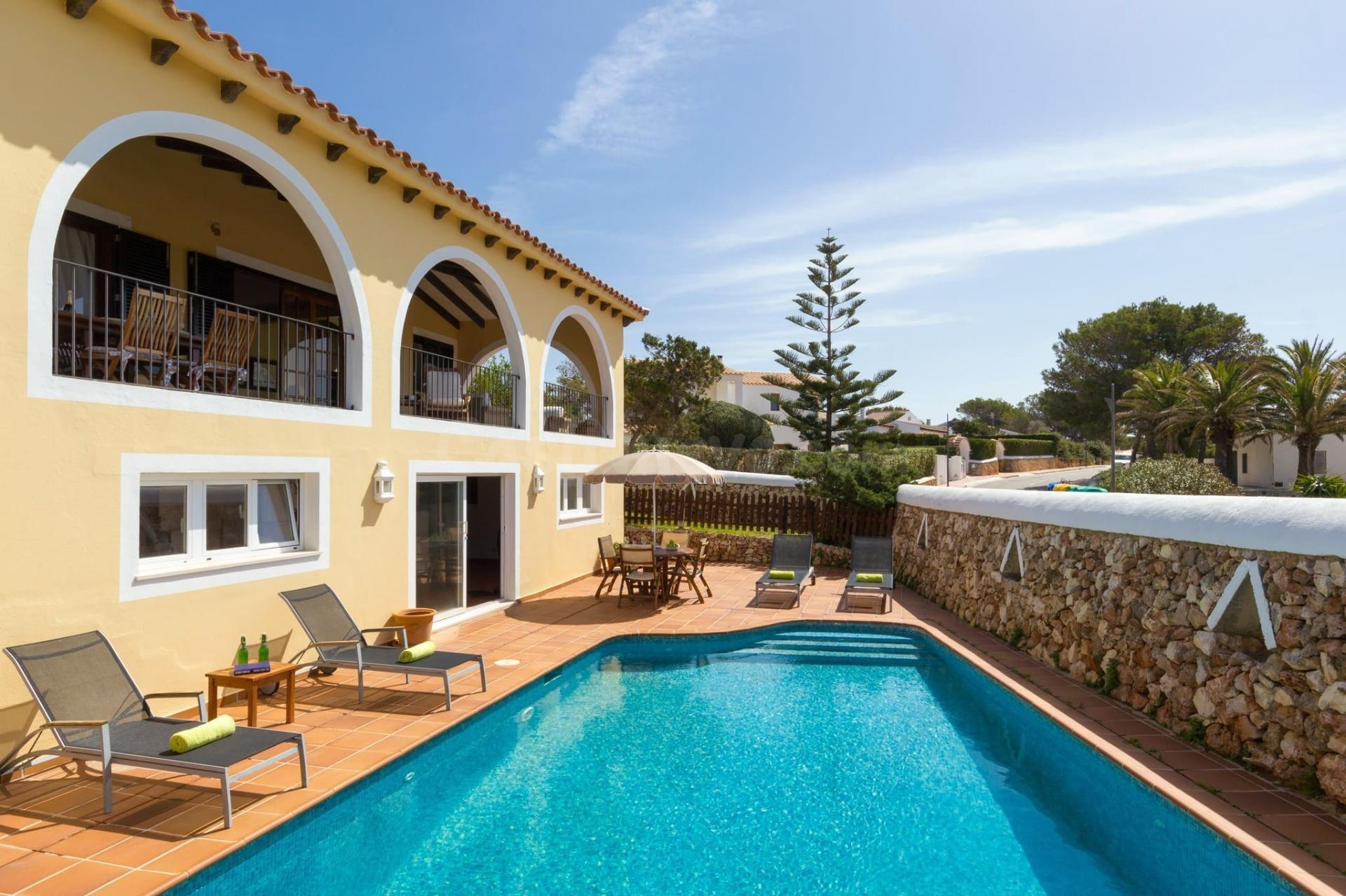 Espectacular chalet frente al mar - foto 4