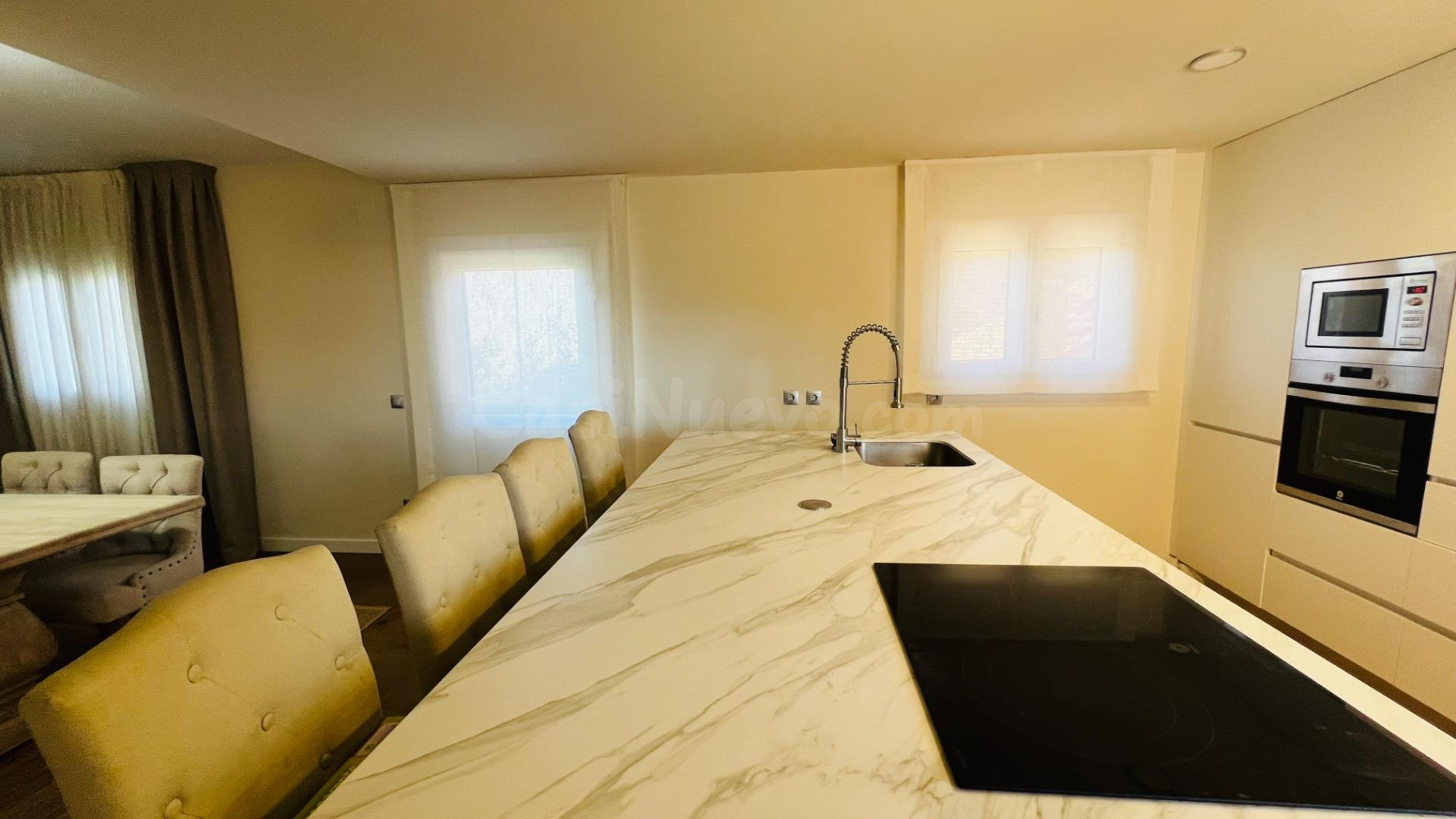 Precioso chalet con piscina - foto 5