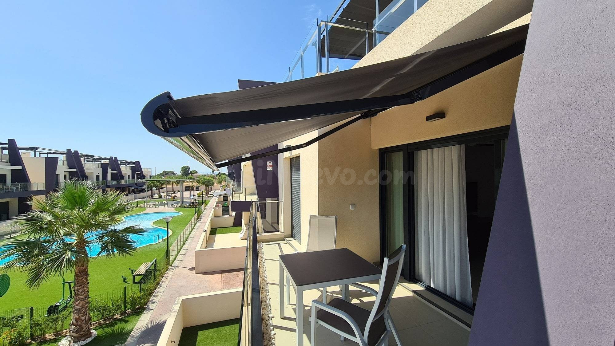Bungalow Recién Construido a Solo 200 Metros de la Playa en  - foto 2