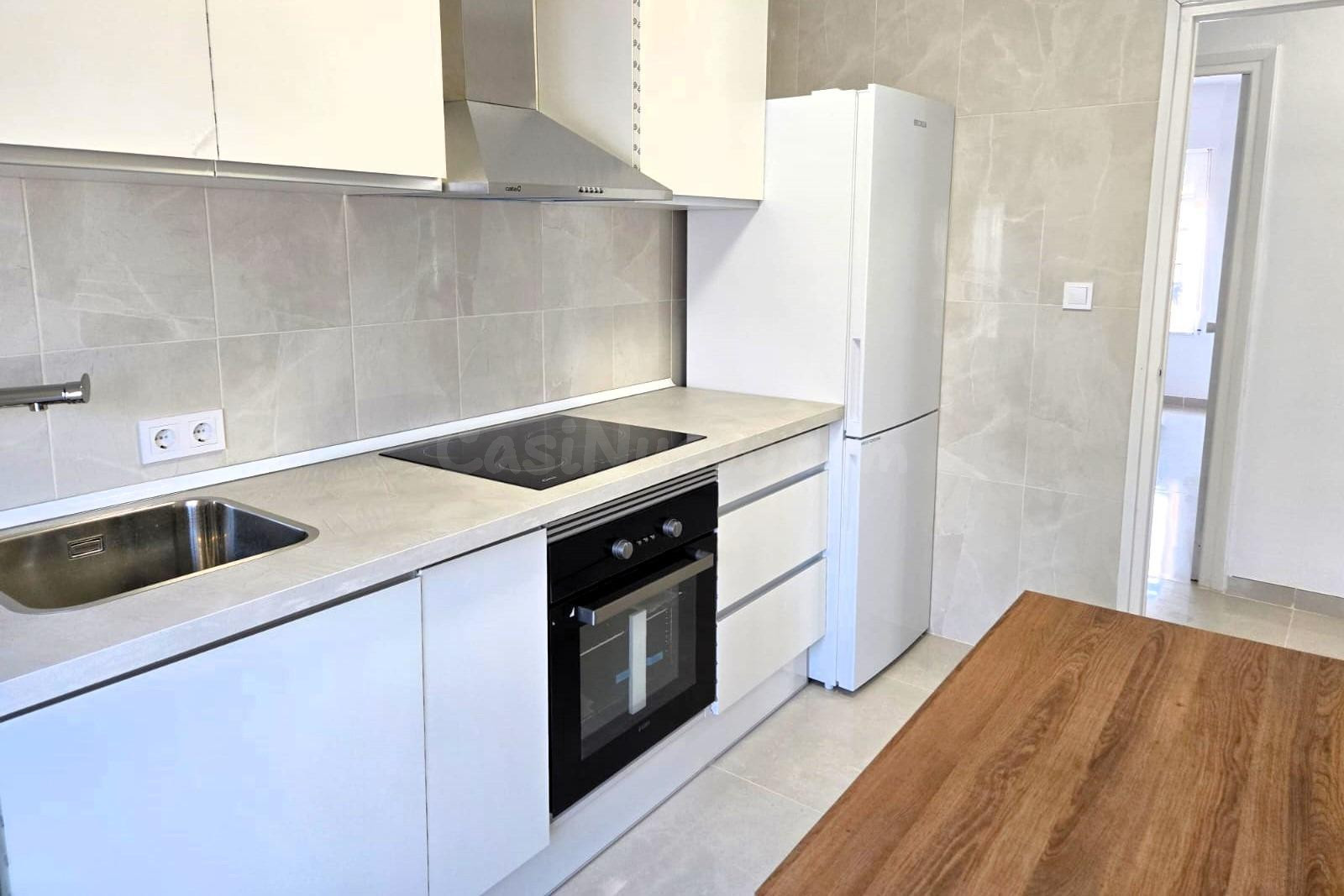 Oportunidad única en primera línea de La Mata: casa con parc - foto 3