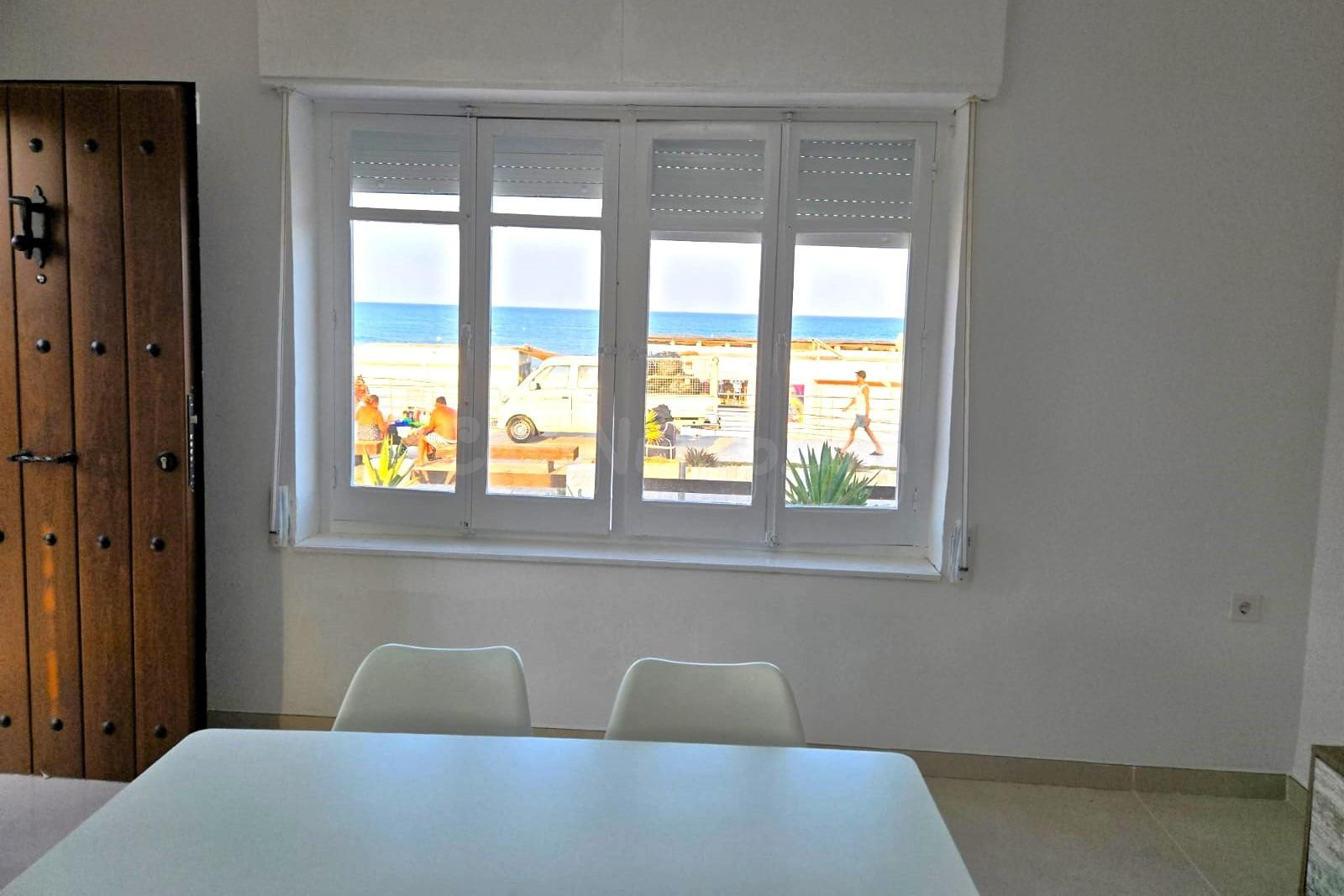 Oportunidad única en primera línea de La Mata: casa con parc - foto 5