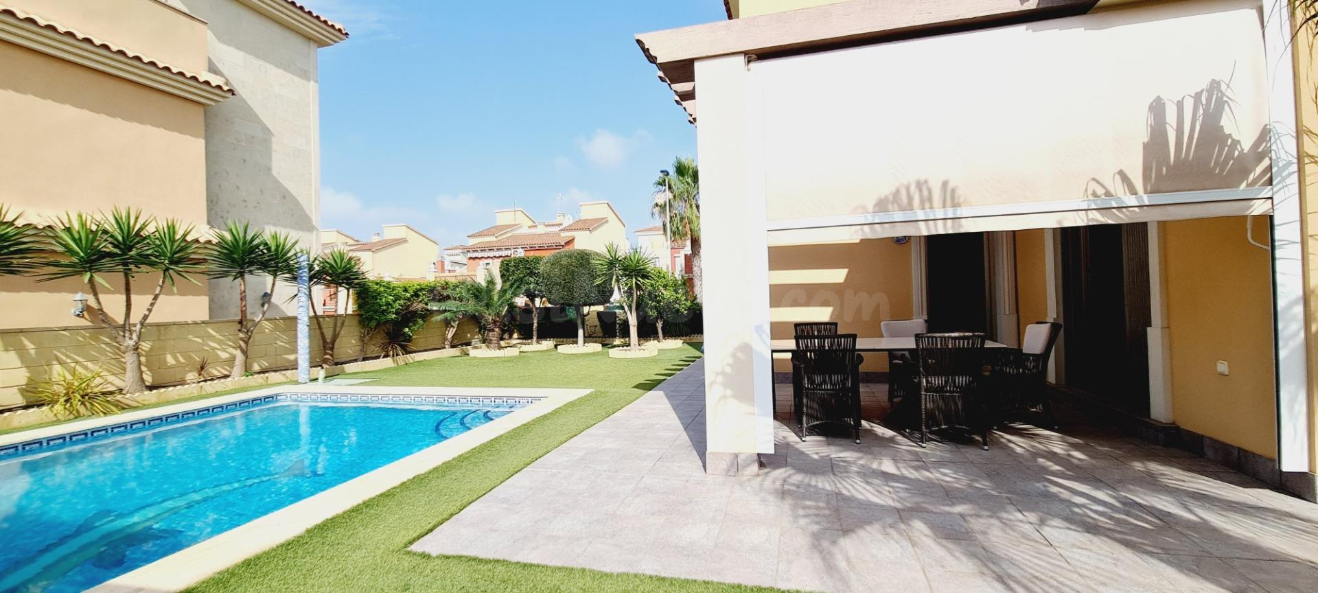 Espectacular Villa con piscina privada y vistas al mar en la - foto 4