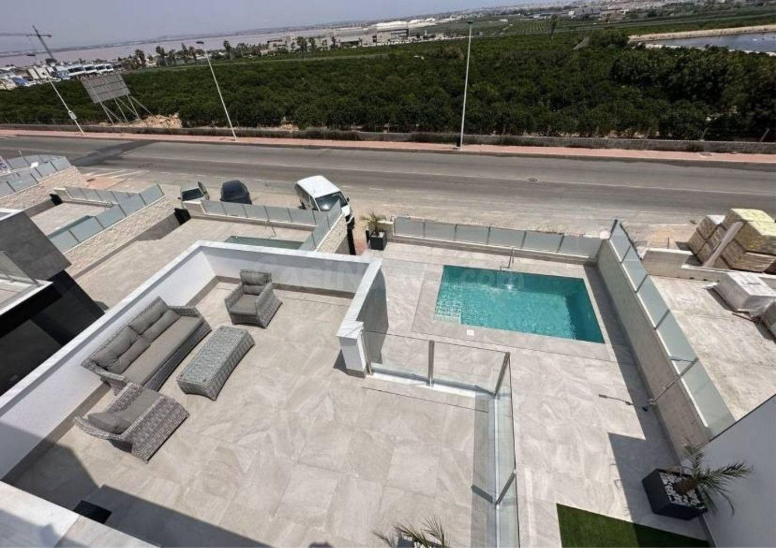 ESPECTACULAR VILLA DE LUJO EN LOS ALTOS/LOS BALCONES/TORREVI - foto 4