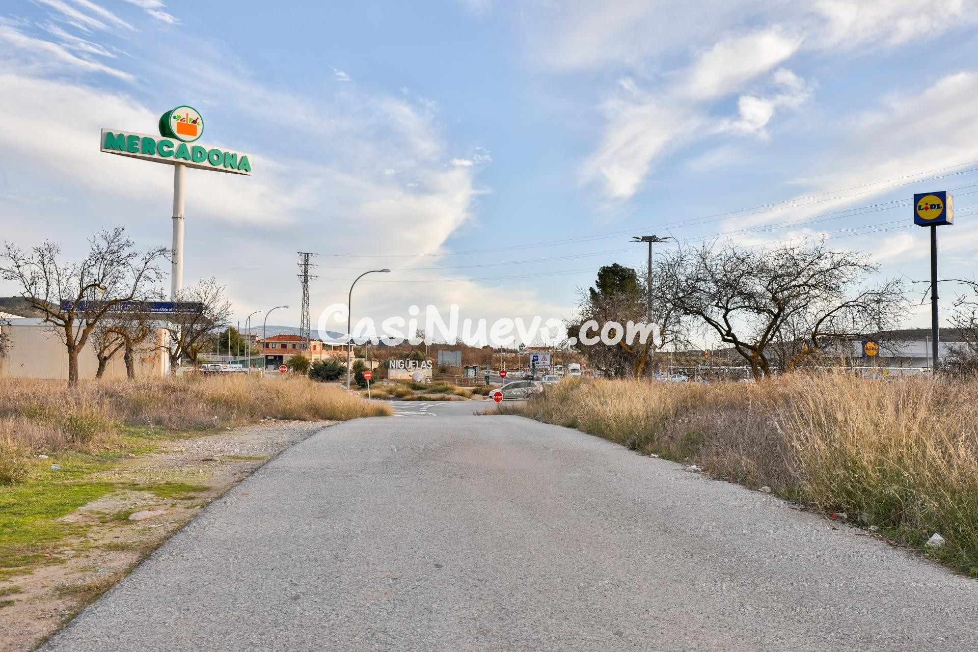 Más de 3000 metros de suelo Urbanizable Industrial frente a  - foto 3