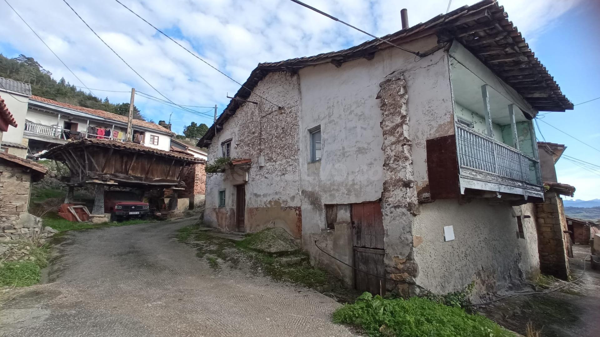 CASA DE PUEBLO EN SARIEGO - foto 2