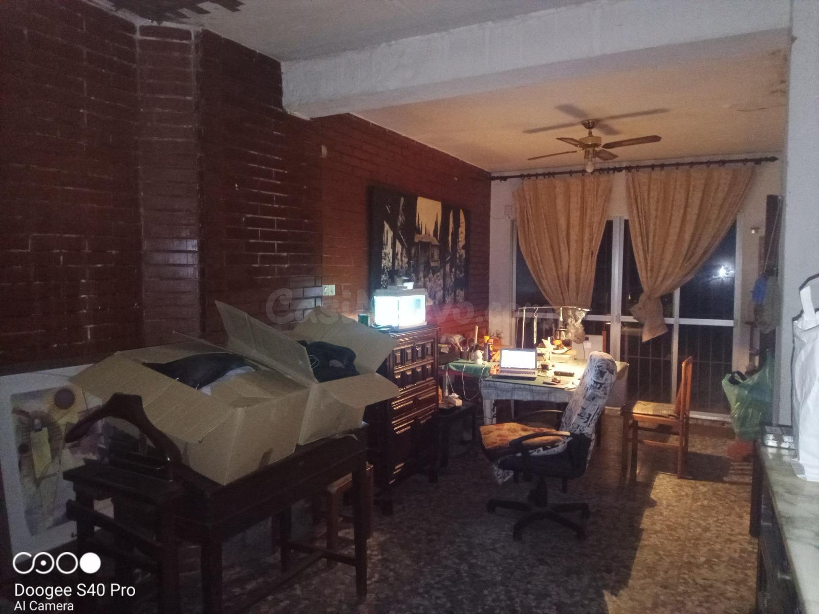 CASA UNIFAMILIAR HISTÓRICA PARA REFORMAR O CONSTRUIR - foto 4