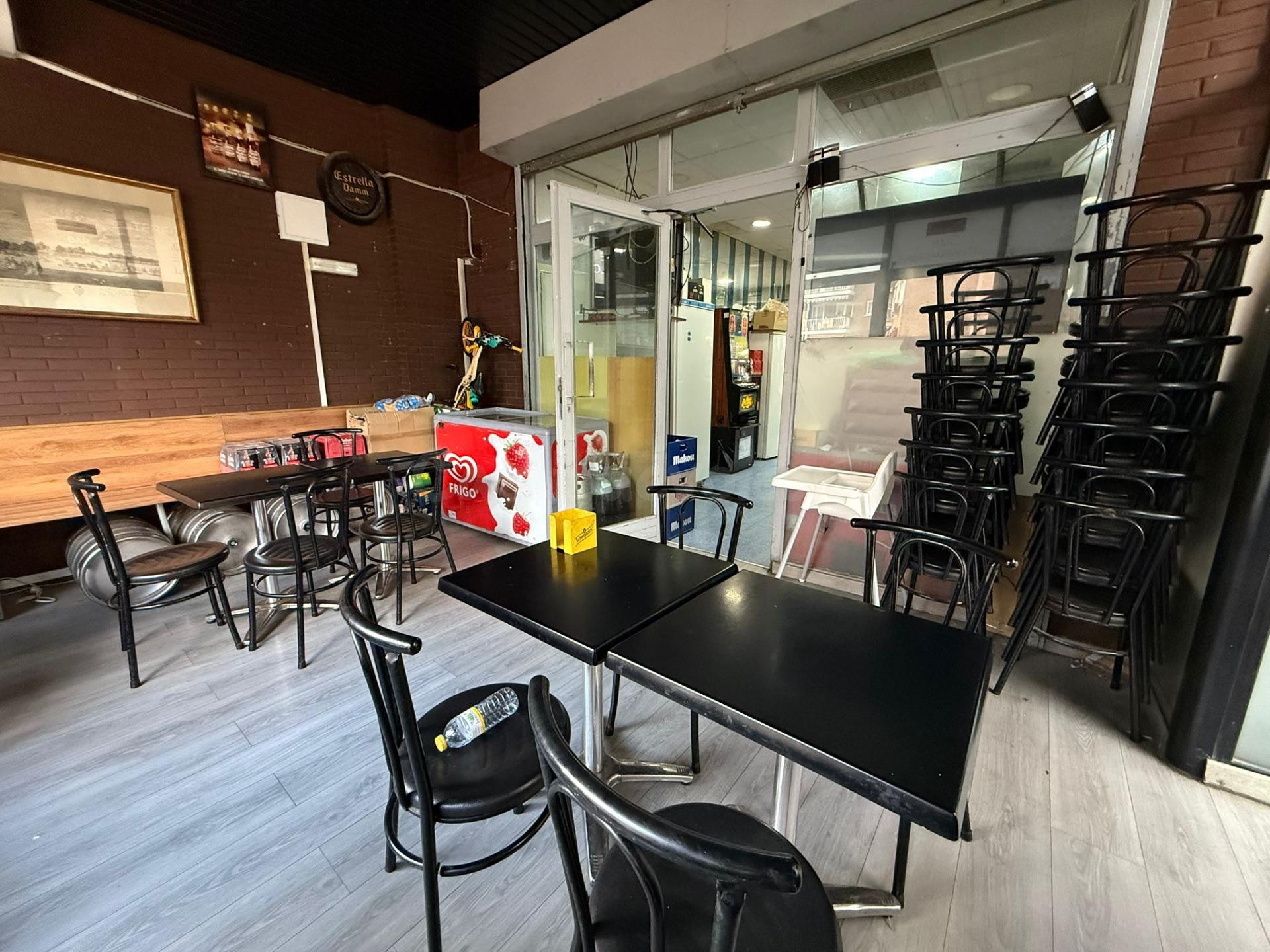 SE VENDE EN EXCLUSIVA RESTAURANTE CON 3 TERRAZAS PALACIO DE HIELO - foto 5