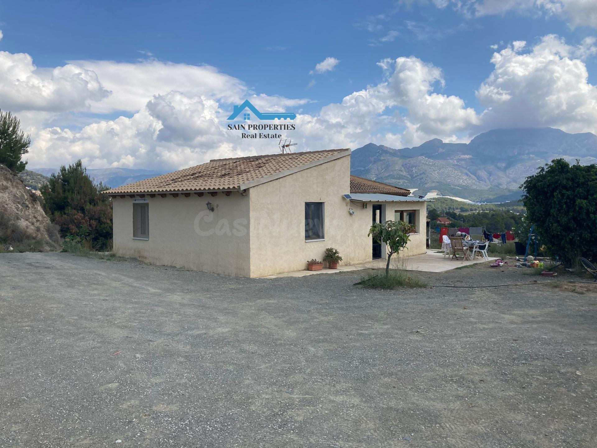 Casa de campo a la venta en zona Barranc Salat La Nucia