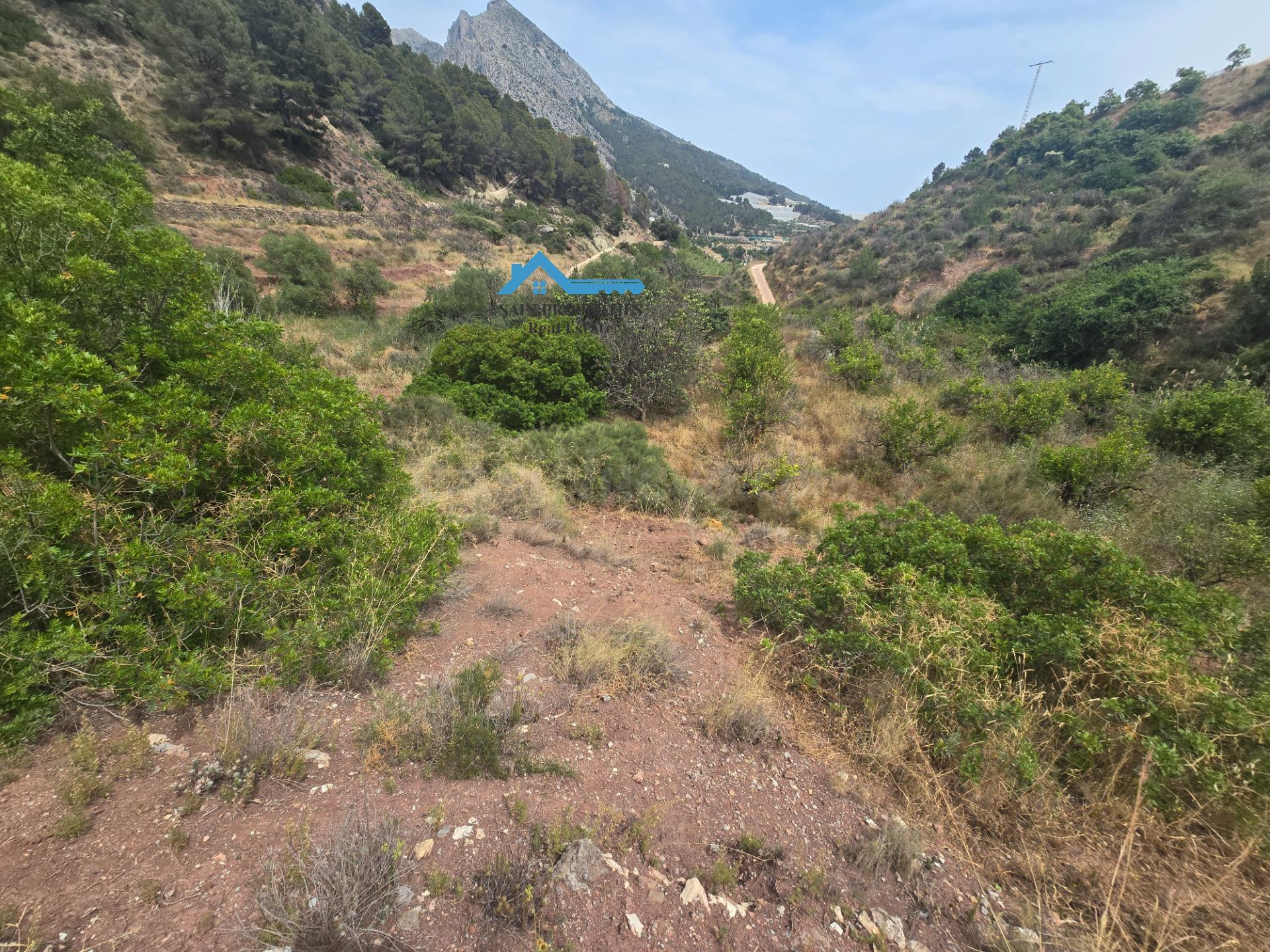 Finca rústica con agua y vistas espectaculares - foto 4