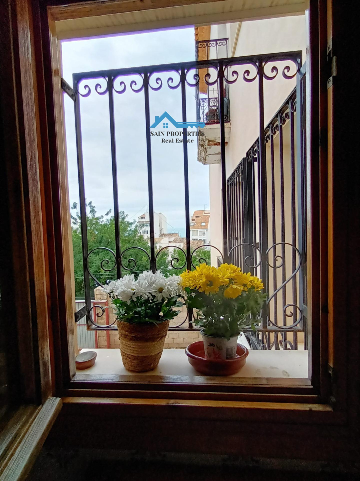 Apartamento con encanto mediterráneo y alma rústica en pleno - foto 3