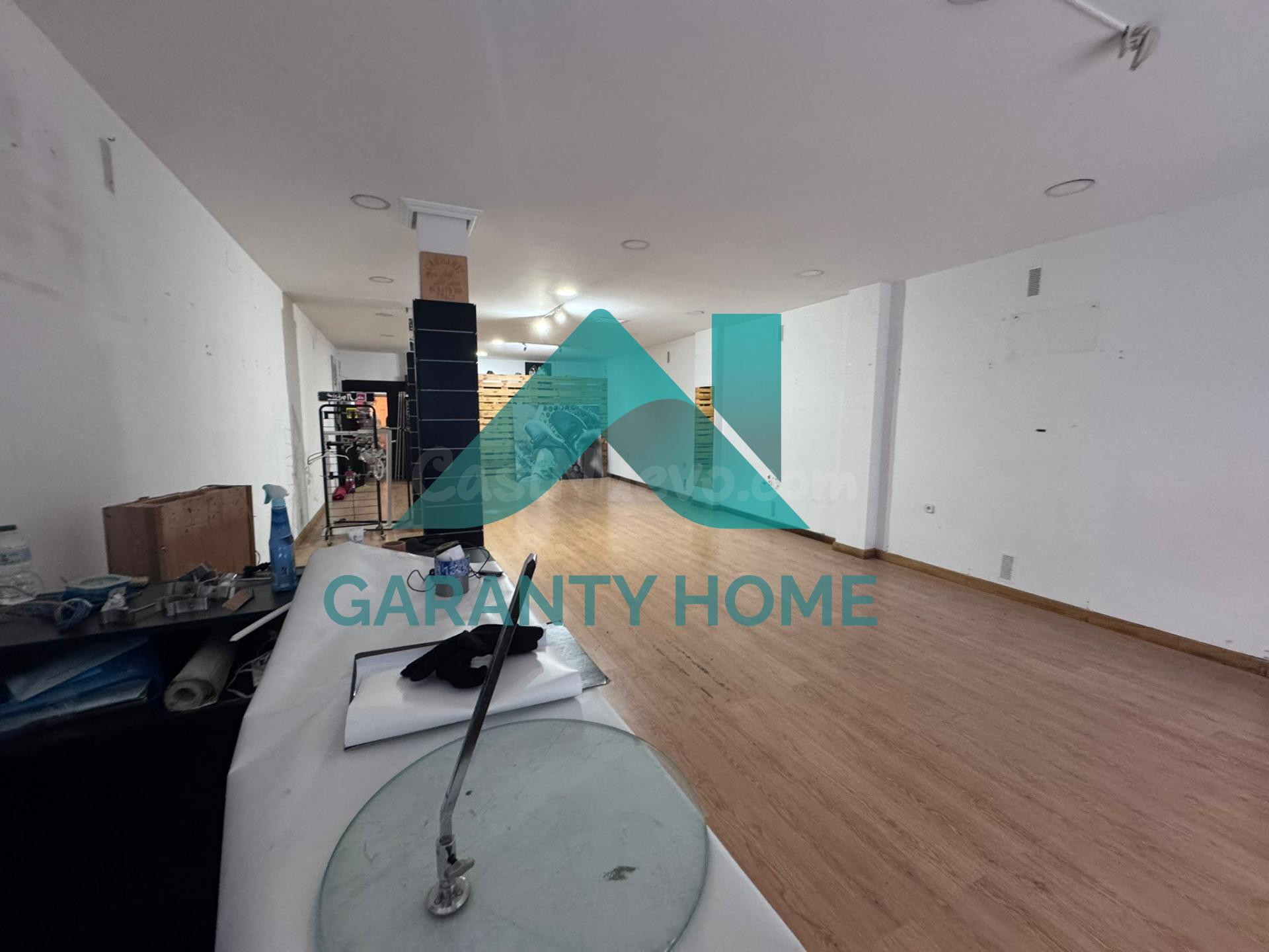 🏢 SE ALQUILA LOCAL COMERCIAL EN ZONA CENTRO – AMPLIO Y LUMIN - foto 3