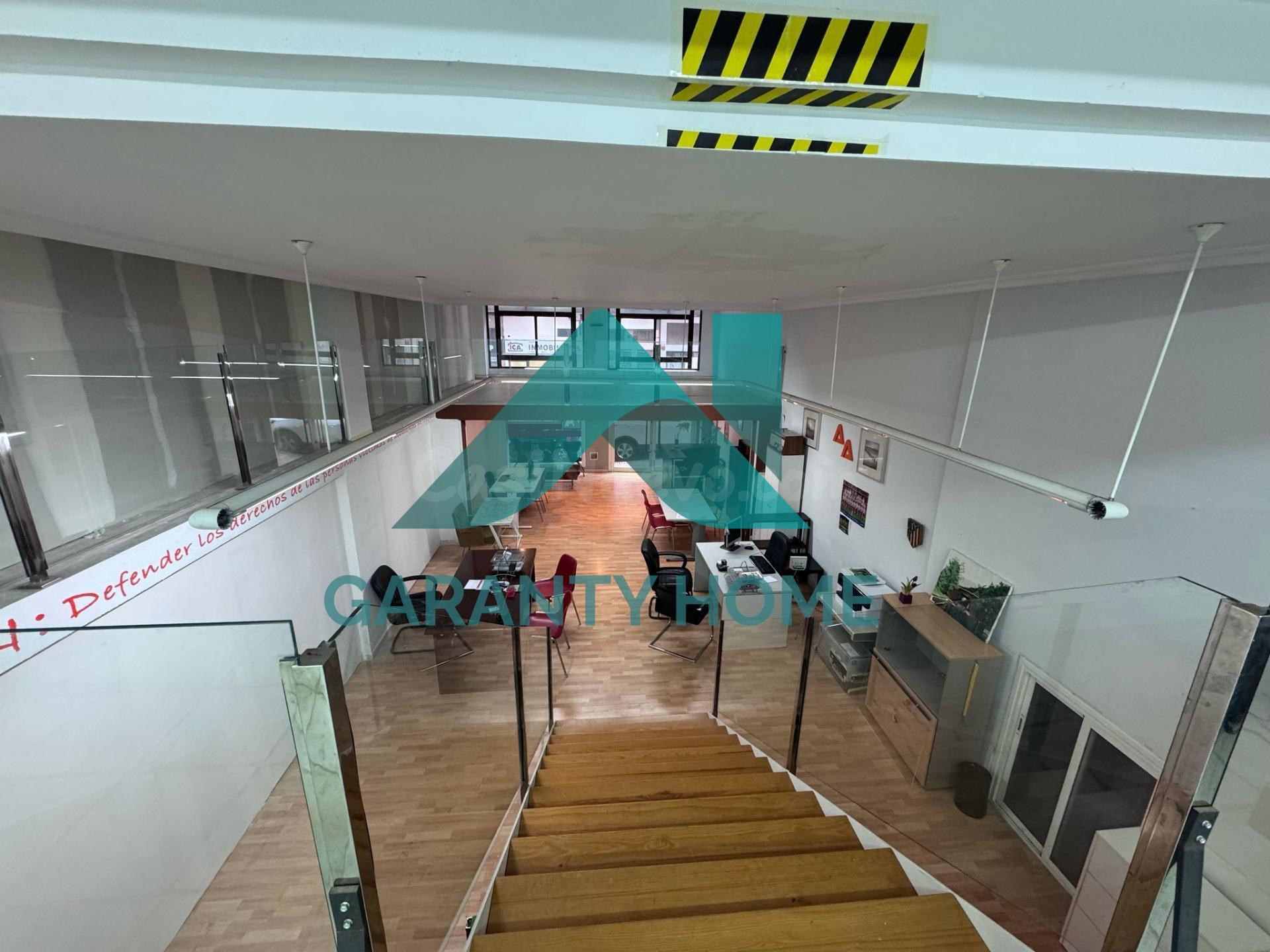 SE VENDE LOCAL COMERCIAL EN ZONA CENTRO
