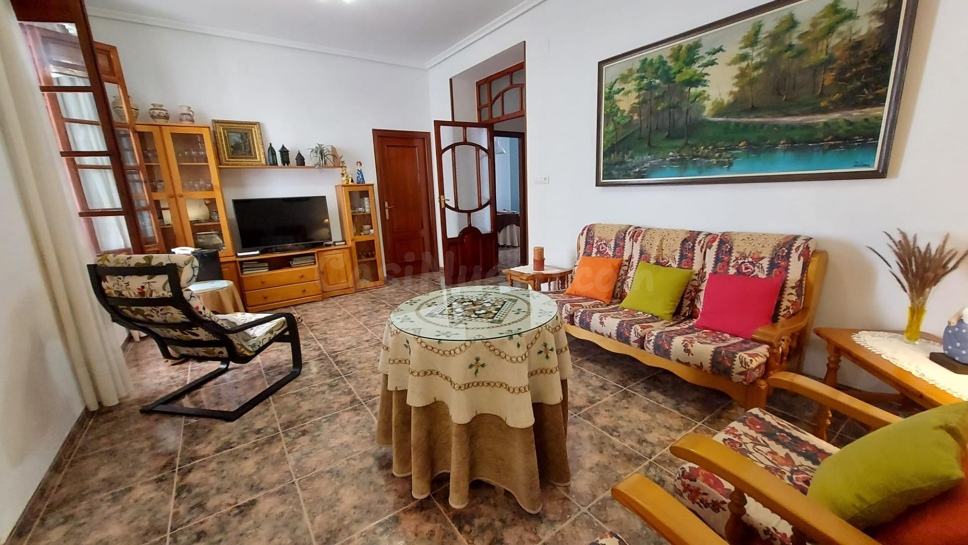 Exclusiva y Encantadora Casa de Dos Plantas - foto 4