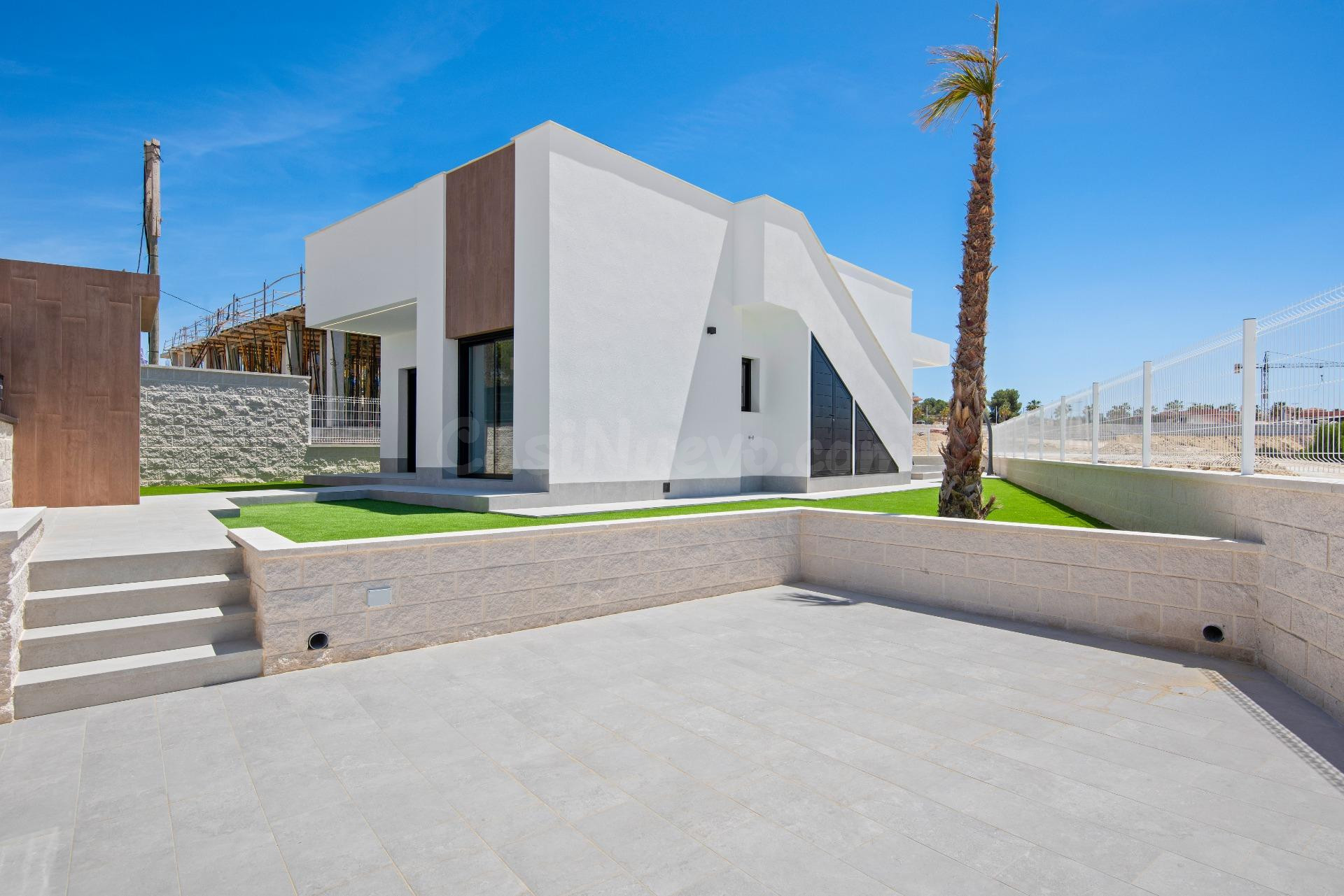 PRECIOSO CHALET EN CAMPO DE GOLF - foto 5