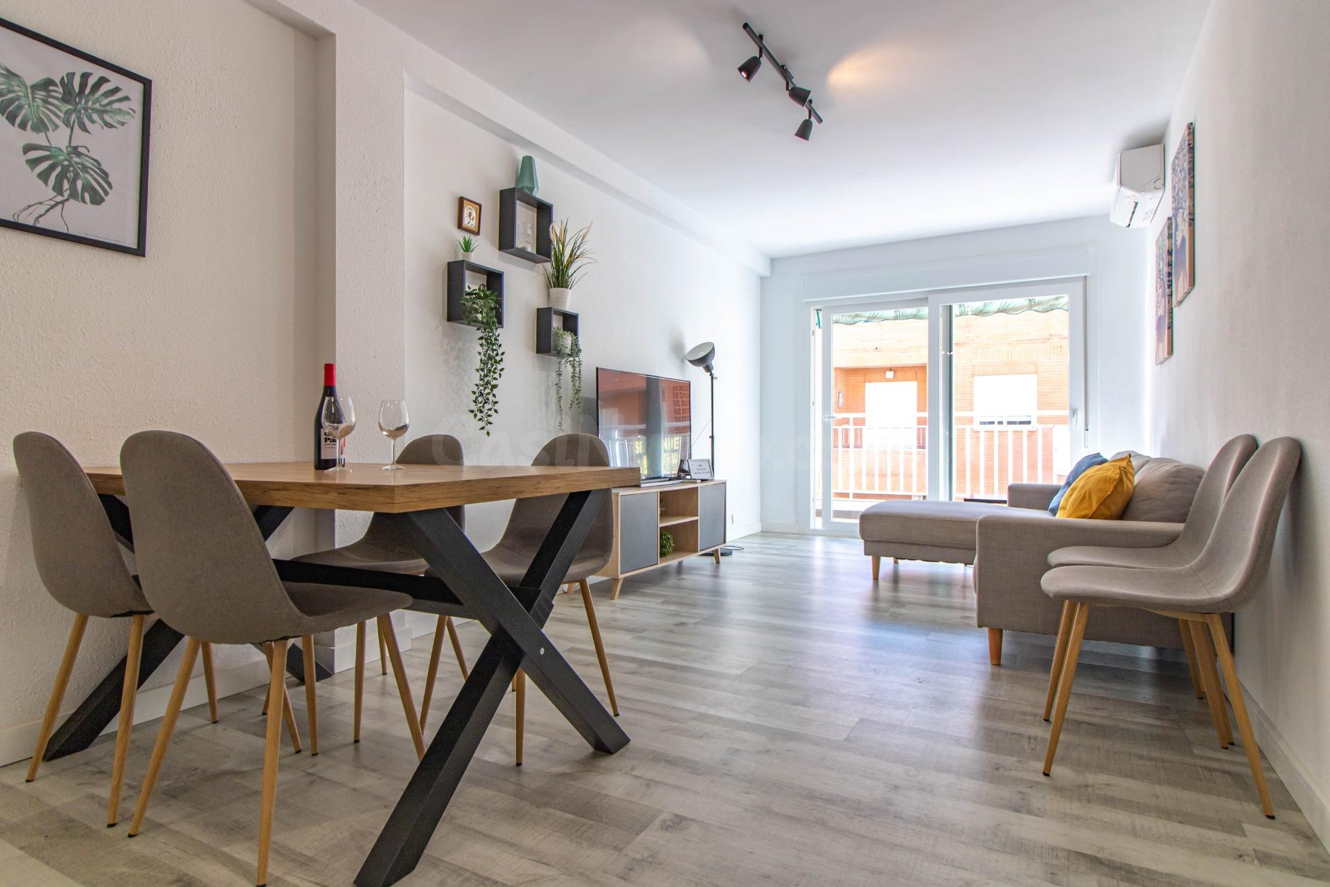 Impresionante apartamento en primera linea con licencia turí - foto 4
