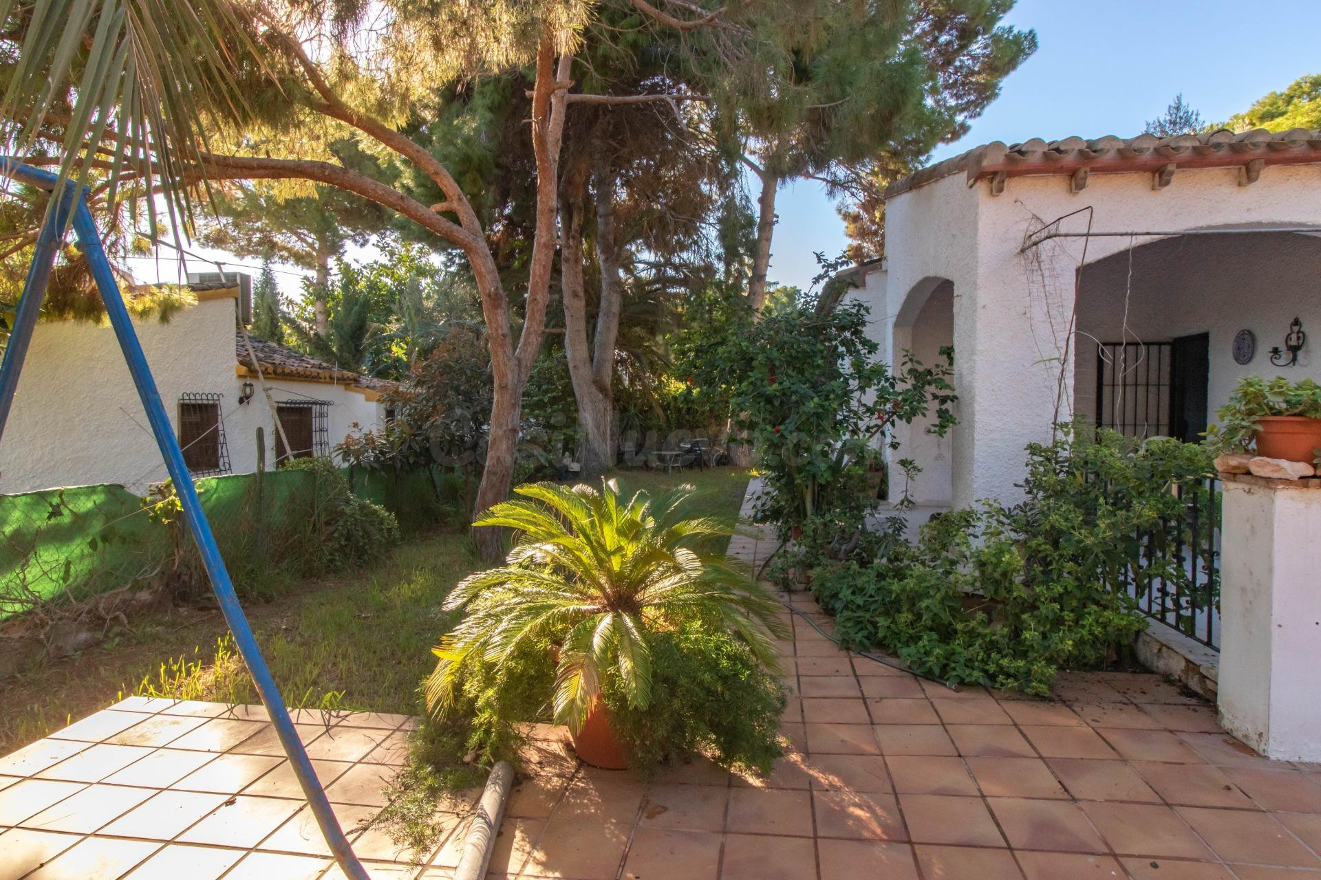 Una casa independiente de 4 habitaciones en Punta Prima - foto 3