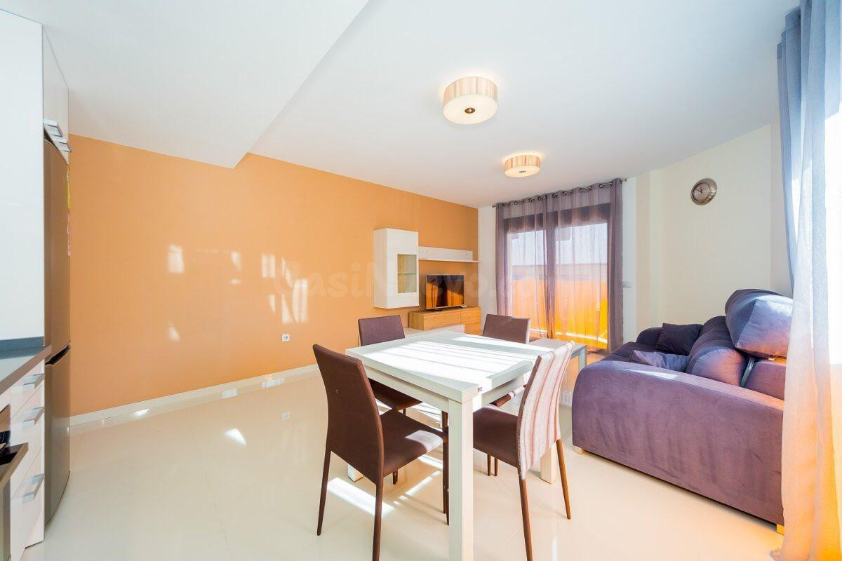 Bajo en residencial con piscina - foto 4